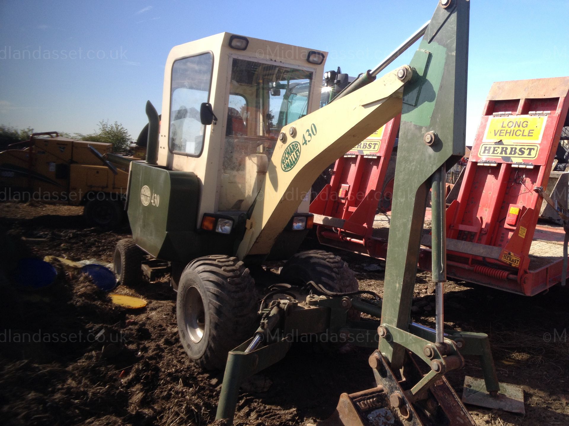 2005 SMALLEY 430 EXCAVATOR