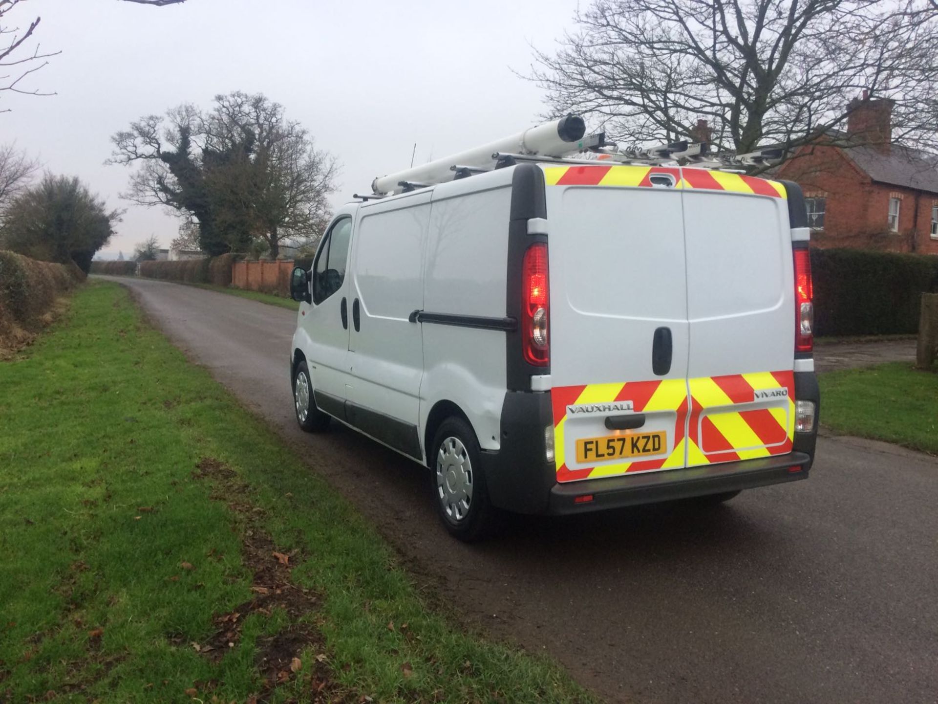 2007/57 REG VAUXHALL VIVARO 2900 CDTI SWB - EX BT VAN, 1 OWNER FROM NEW *NO VAT* - Image 5 of 12