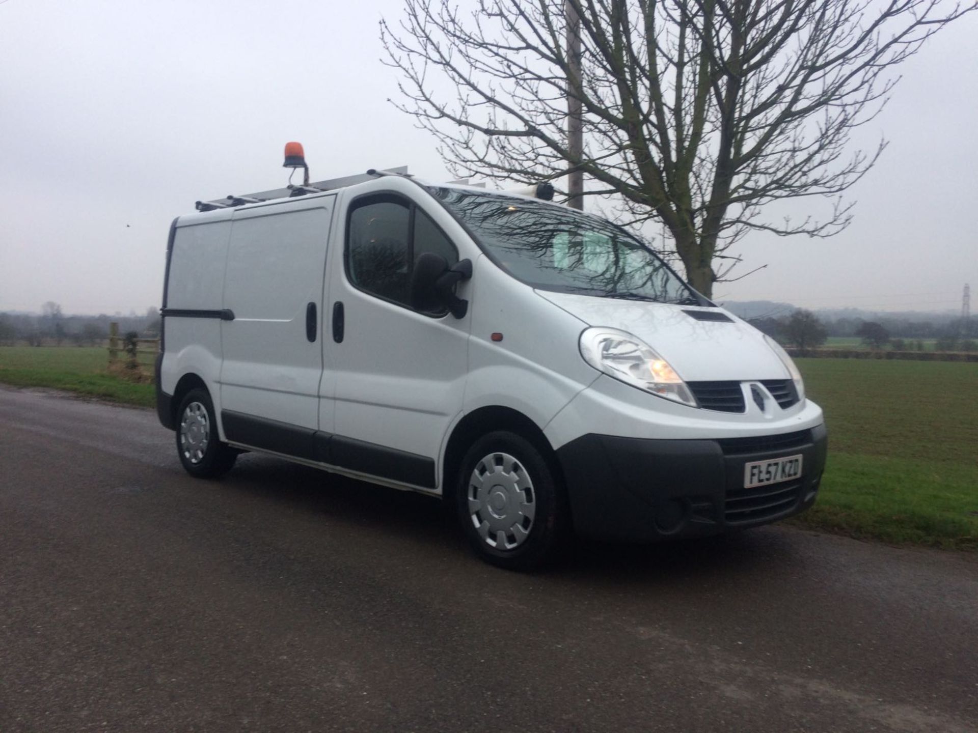 2007/57 REG VAUXHALL VIVARO 2900 CDTI SWB - EX BT VAN, 1 OWNER FROM NEW *NO VAT*