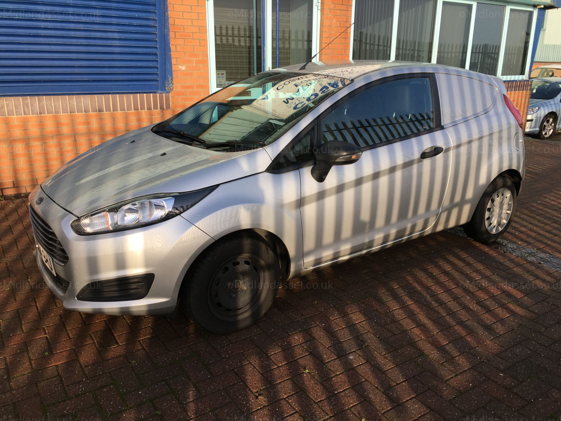 PB - 2014/14 REG FORD FIESTA ECONETIC TECH TDCI CAR DERIVED VAN ONE OWNER - PLUS VAT - Image 2 of 9