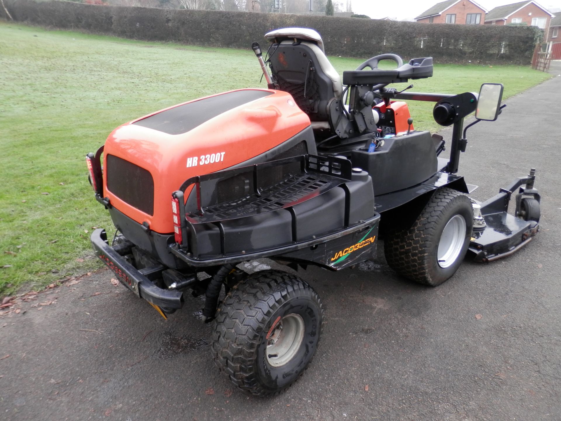 2009 JACOBSEN HR 3300T RIDE ON DIESEL MOWER. FRONT DECKS. - Image 10 of 15