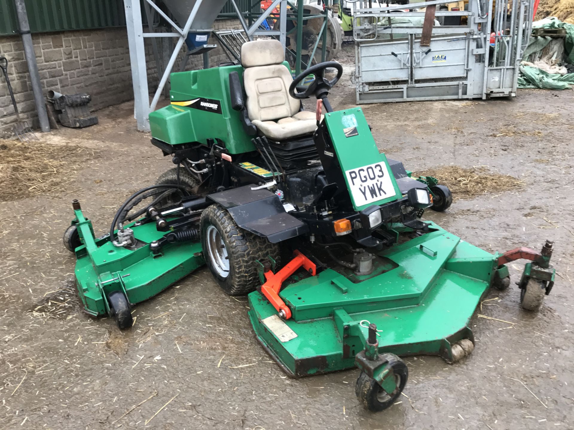 2003 RANSOMES RIDE ON LAWN MOWER *PLUS VAT* - Image 2 of 3