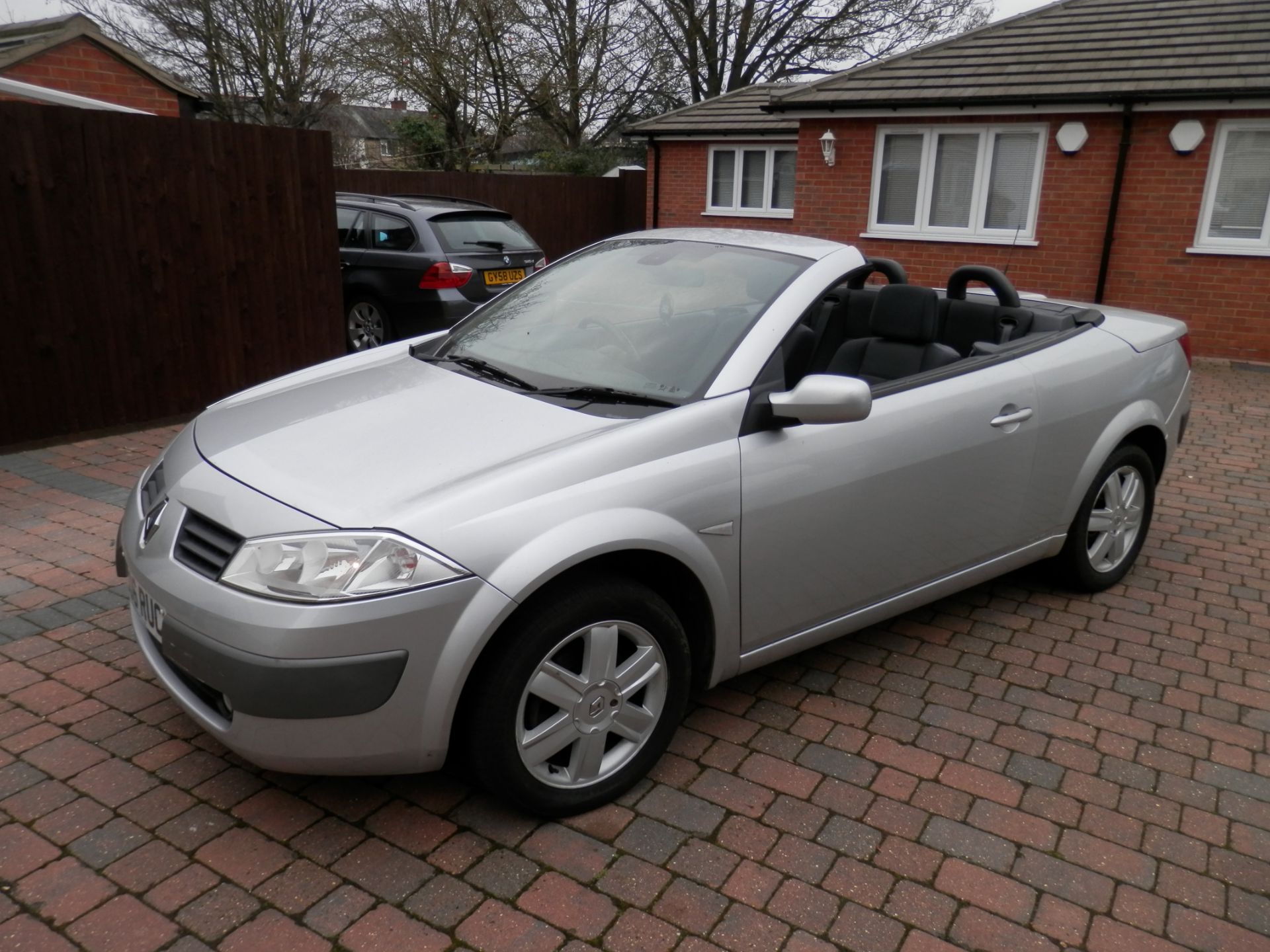 2006/06 RENAULT MEGANE DYNAMIQUE CONVERTIBLE 1.6 VVT, ONLY 54K MILES, MOT MARCH 2017, GREAT CAR