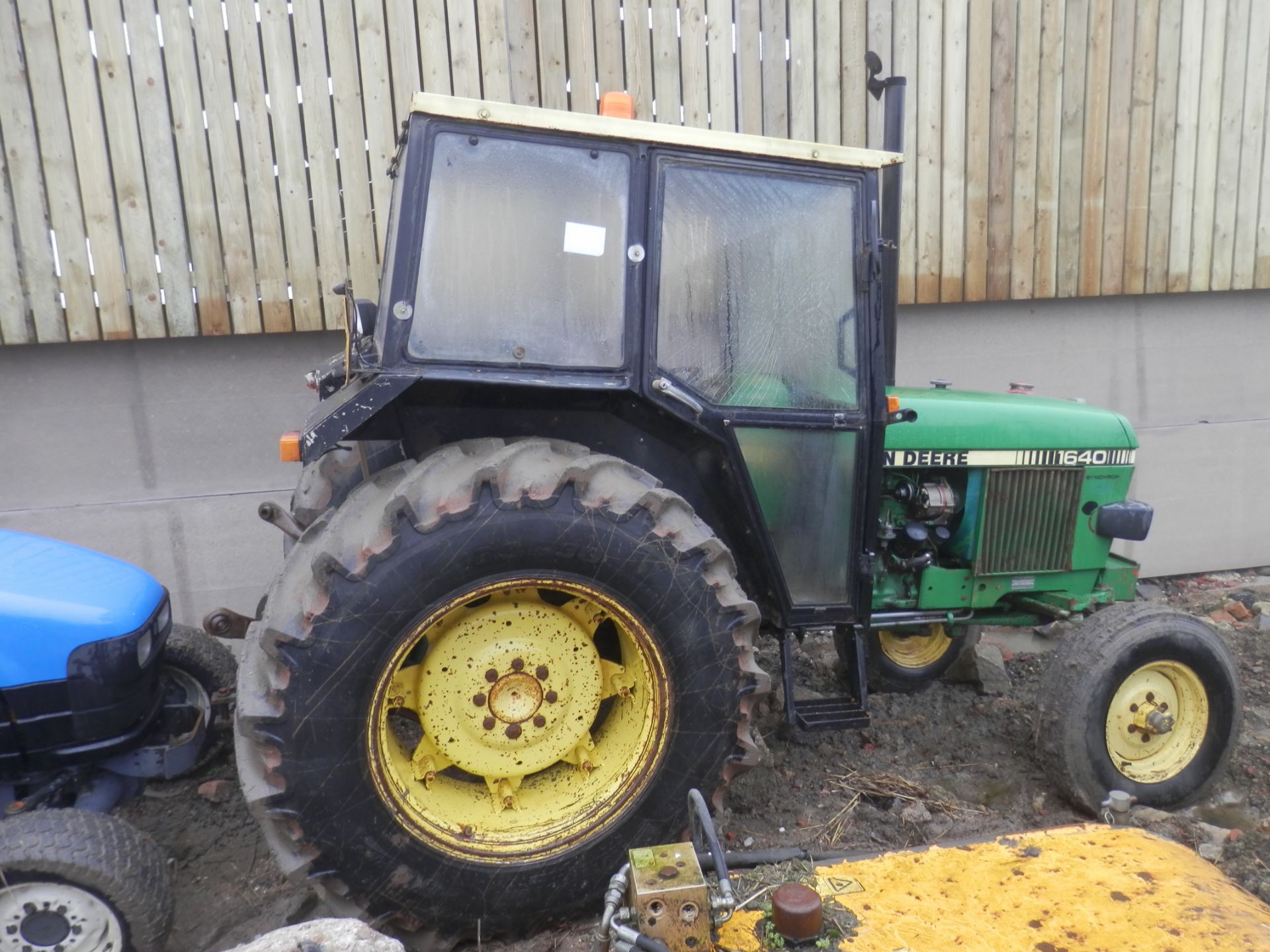 1980S WORKING JOHN DEERE 1640 TRACTOR.