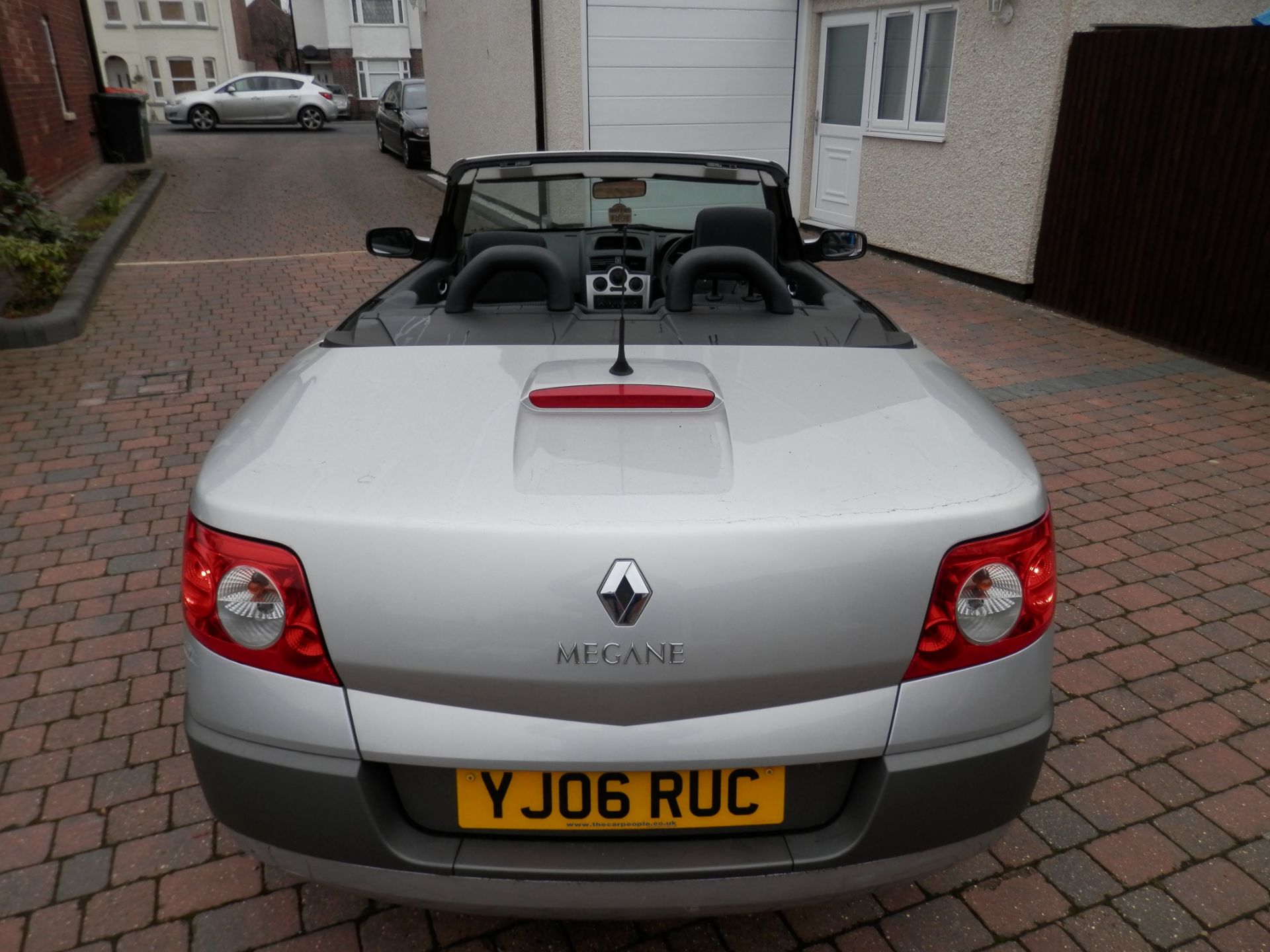 2006/06 RENAULT MEGANE DYNAMIQUE CONVERTIBLE 1.6 VVT, ONLY 54K MILES, MOT MARCH 2017, GREAT CAR - Image 3 of 16