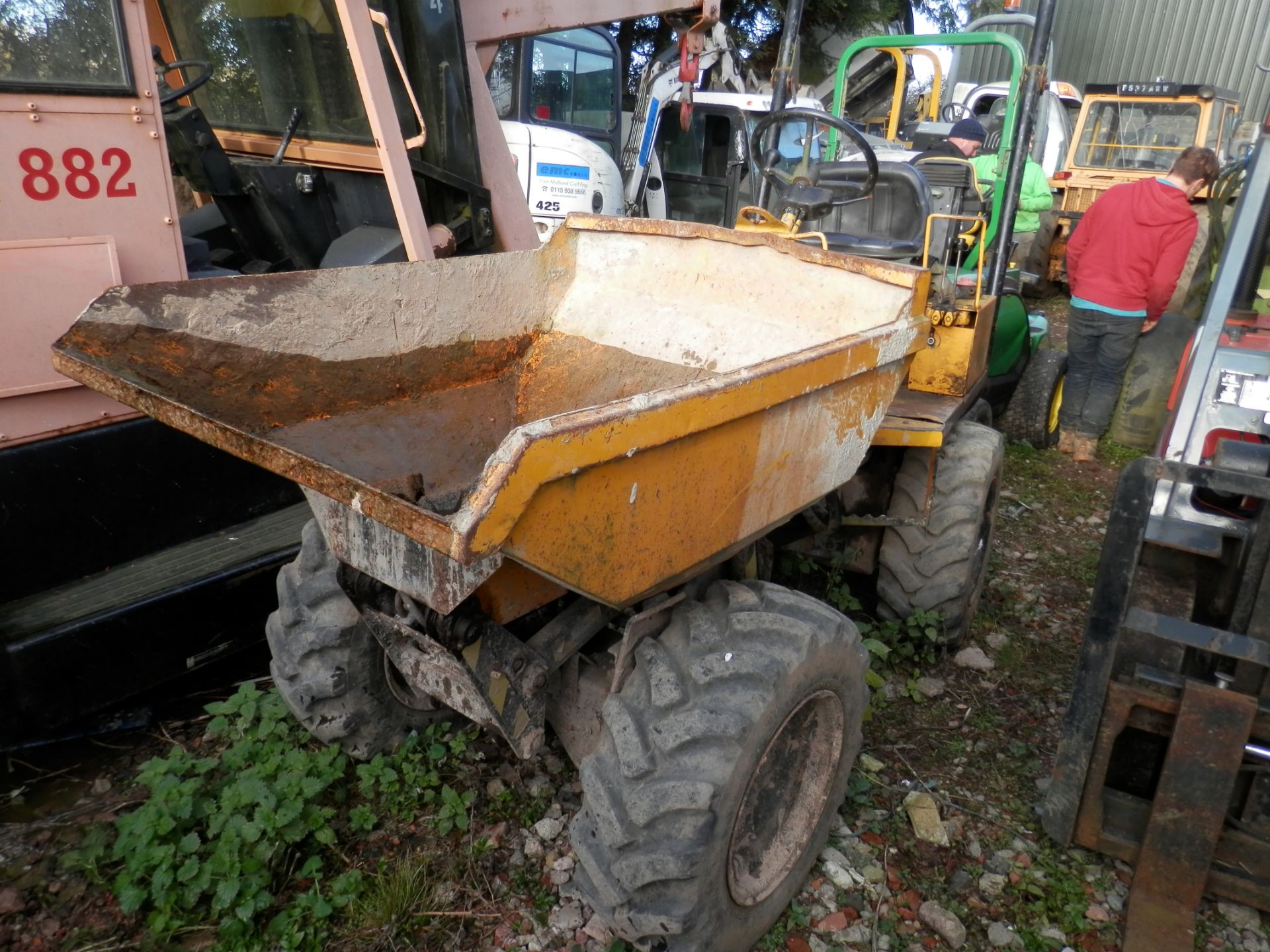 LIFTON 750KG DIESEL HIGH LIFT DUMPER - Image 6 of 9