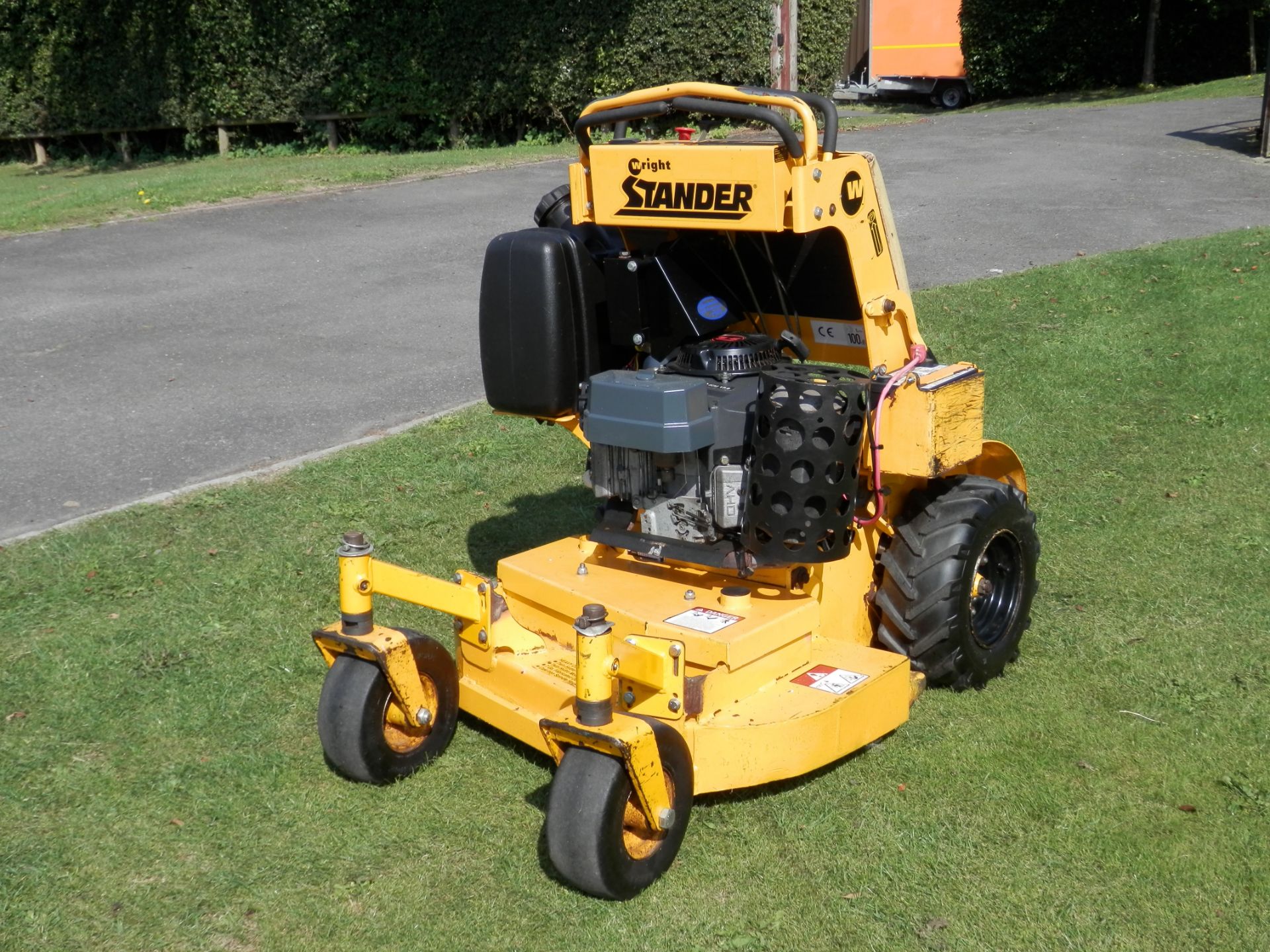 2008 WRIGHT STANDER FH541V KAWASAKI POWERED 17HP V TWIN BANK MOWER, ALL WORKING. - Image 3 of 12