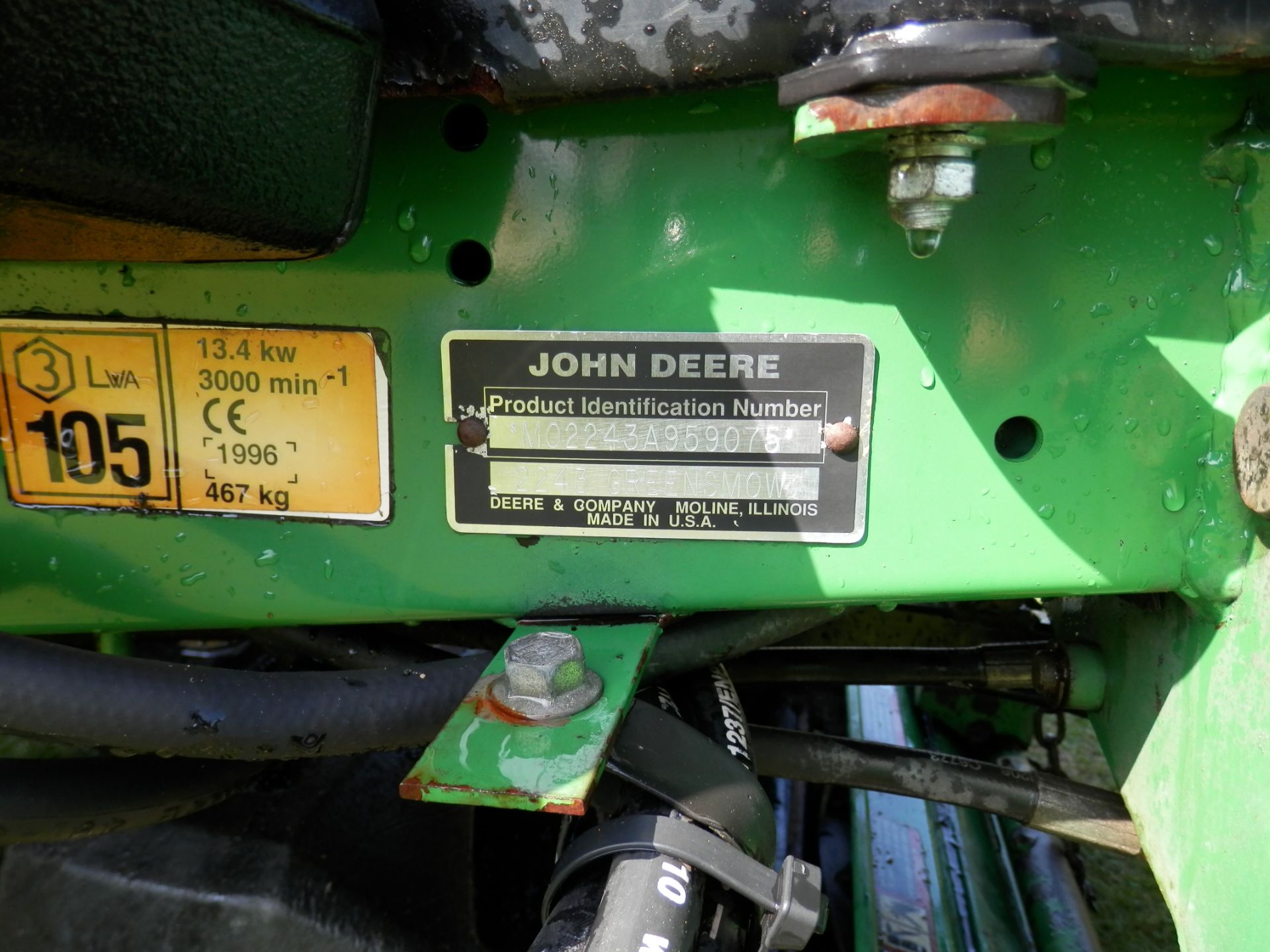 1996 JOHN DEERE 2243 3 WHEEL RIDE ON DIESEL GANG MOWER, TESTED & WORKING. - Image 8 of 10