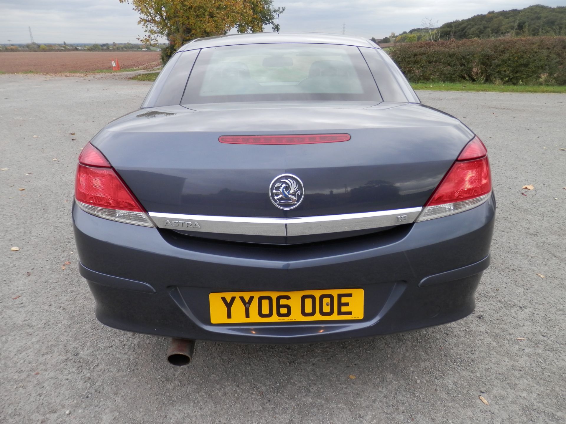 2006/06 VAUXHALL ASTRA DESIGN 1.8 SPORT TWIN TOP CONVERTIBLE, ONLY 62K MILES WARRANTED, MOT FEB 2017 - Image 6 of 24