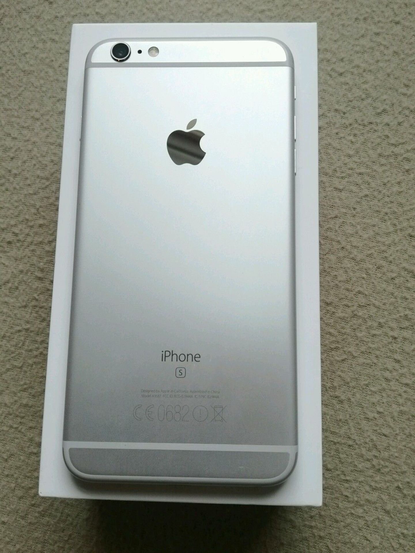 APPLE IPHONE 6S PLUS 32GB SILVER UNLOCKED - IN IMMACULATE CONDITION *NO VAT* - Image 4 of 9