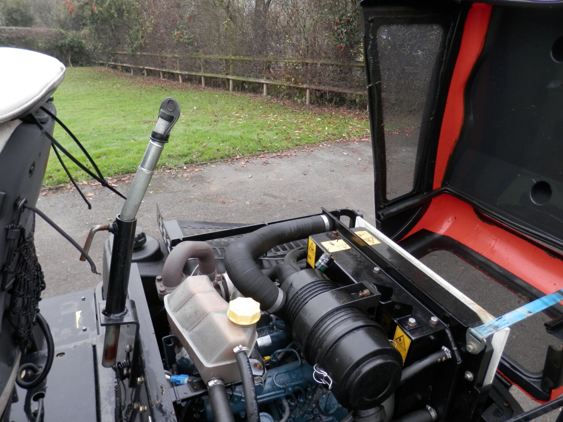 2009 JACOBSEN HR 3300T RIDE ON DIESEL MOWER. FRONT DECKS. - Image 8 of 15