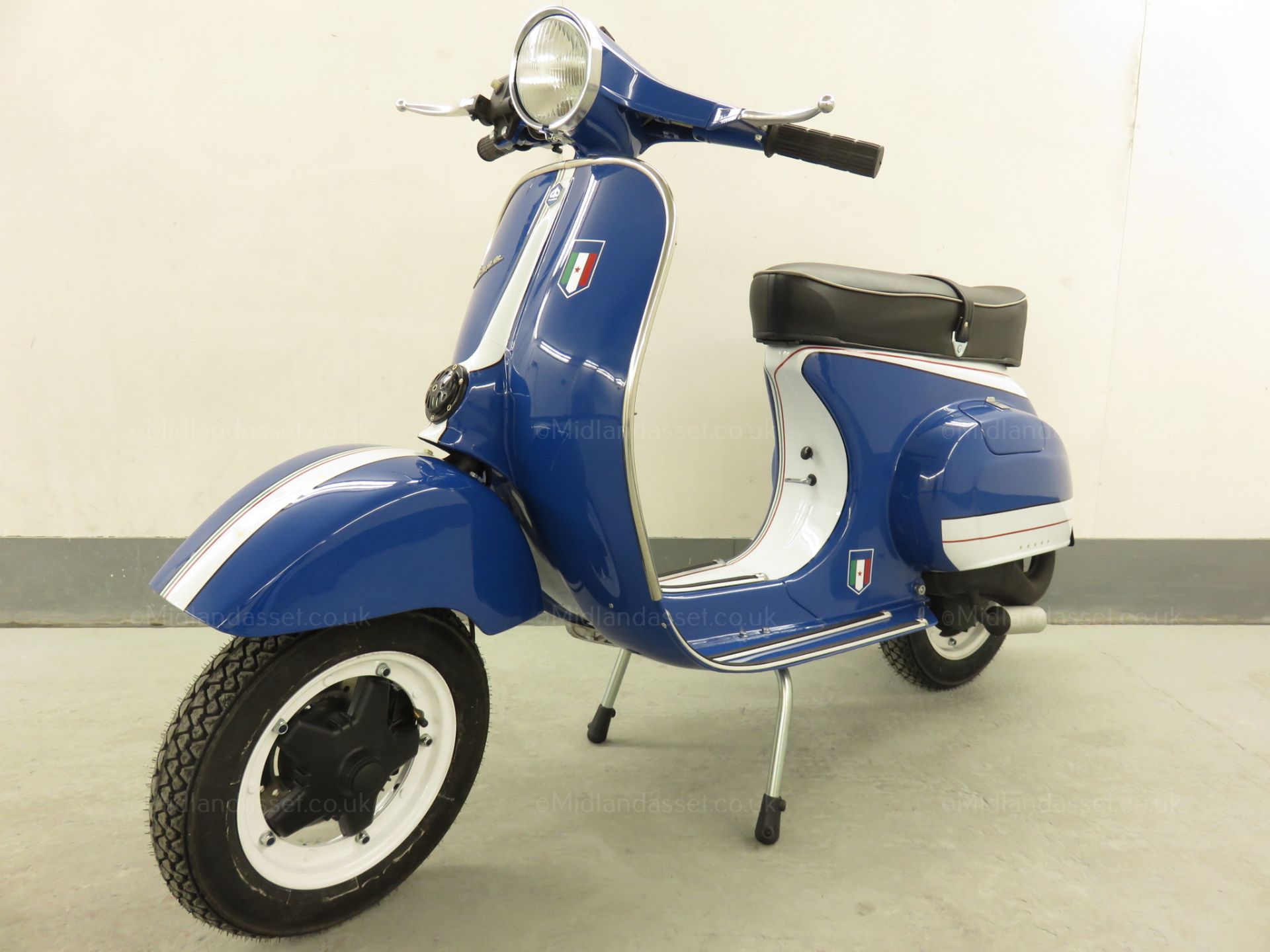 133cc Vespa Primavera fully restored - Bild 9 aus 11