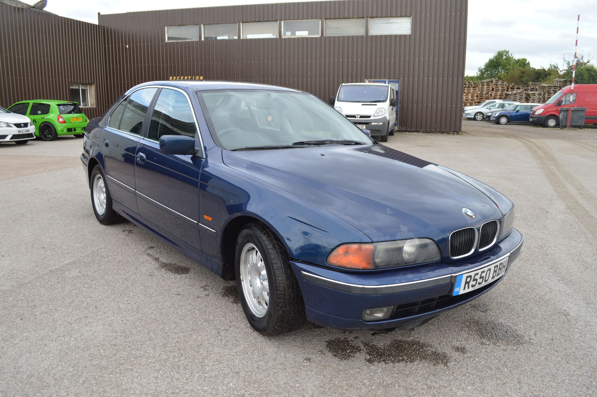 1998/R REG BLUE BMW 520I SE AUTOMATIC, AIR CON, 165K MILES *NO VAT*