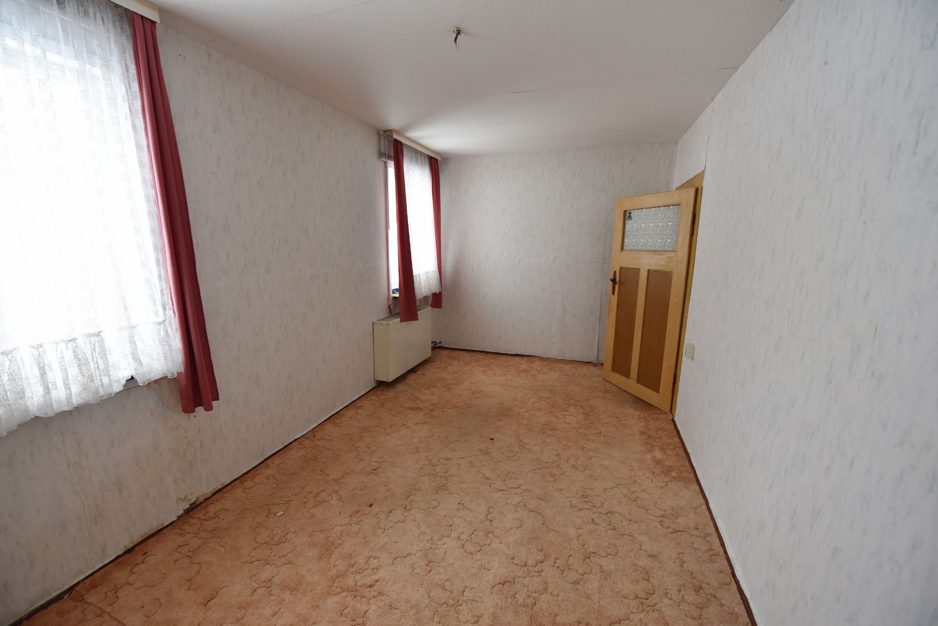 LARGE MULTI APARTMENT HOUSE IN KLINGENTHAL, GERMANY - Bild 43 aus 90