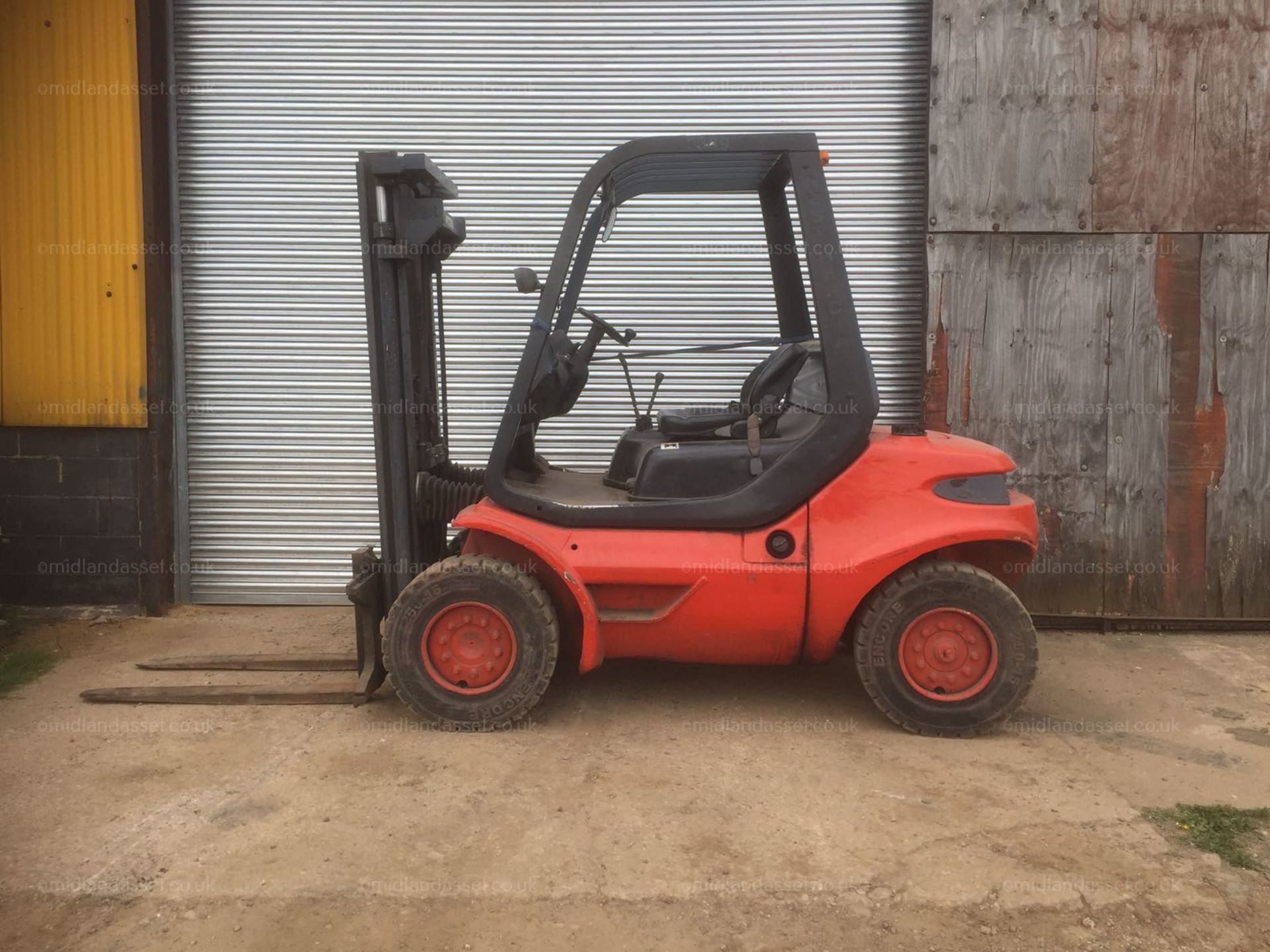 1994 LANSING LINDE 4 TONNE FORK LIFT