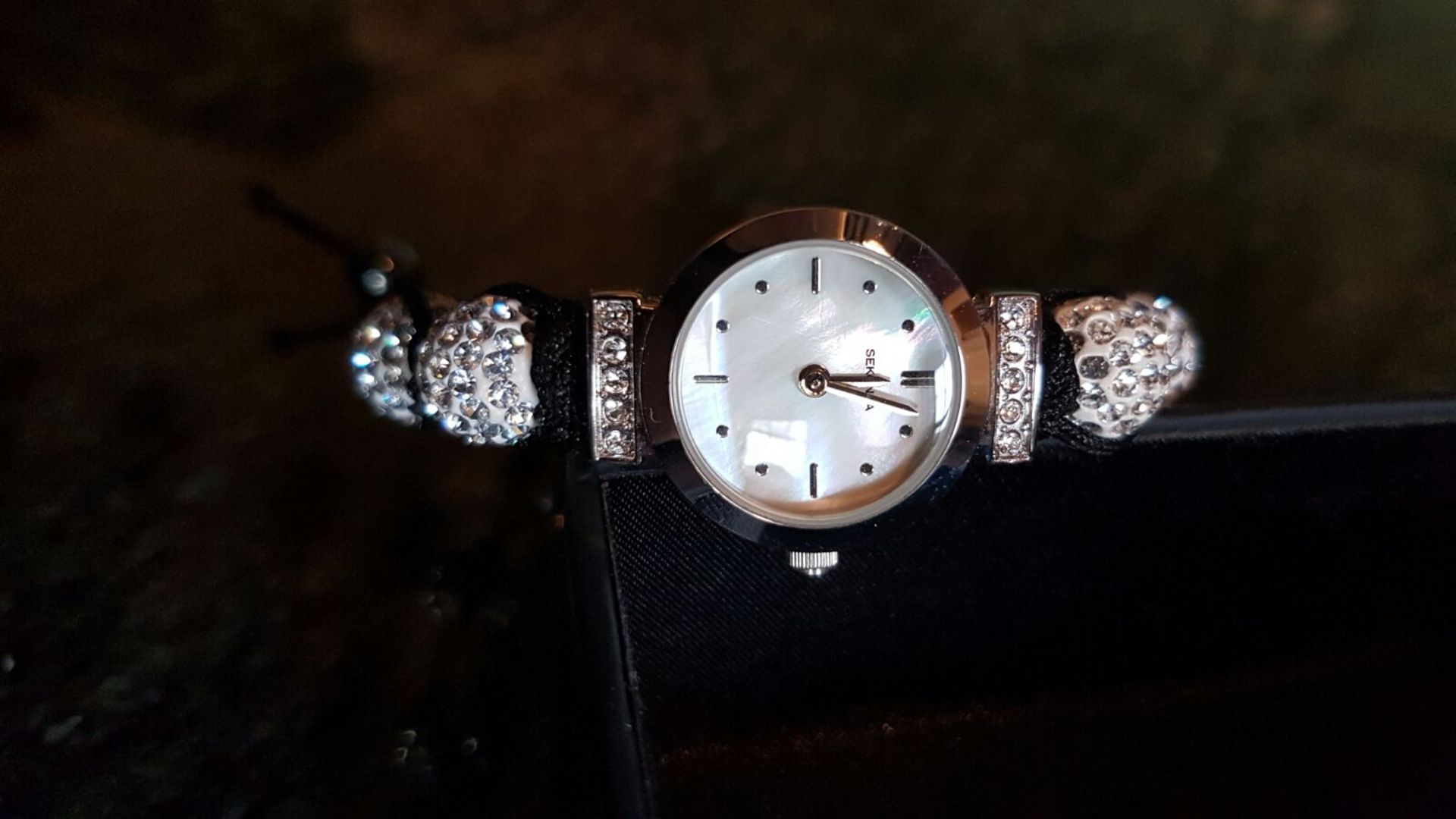 SEKONDA CRYSTALLA WATCH