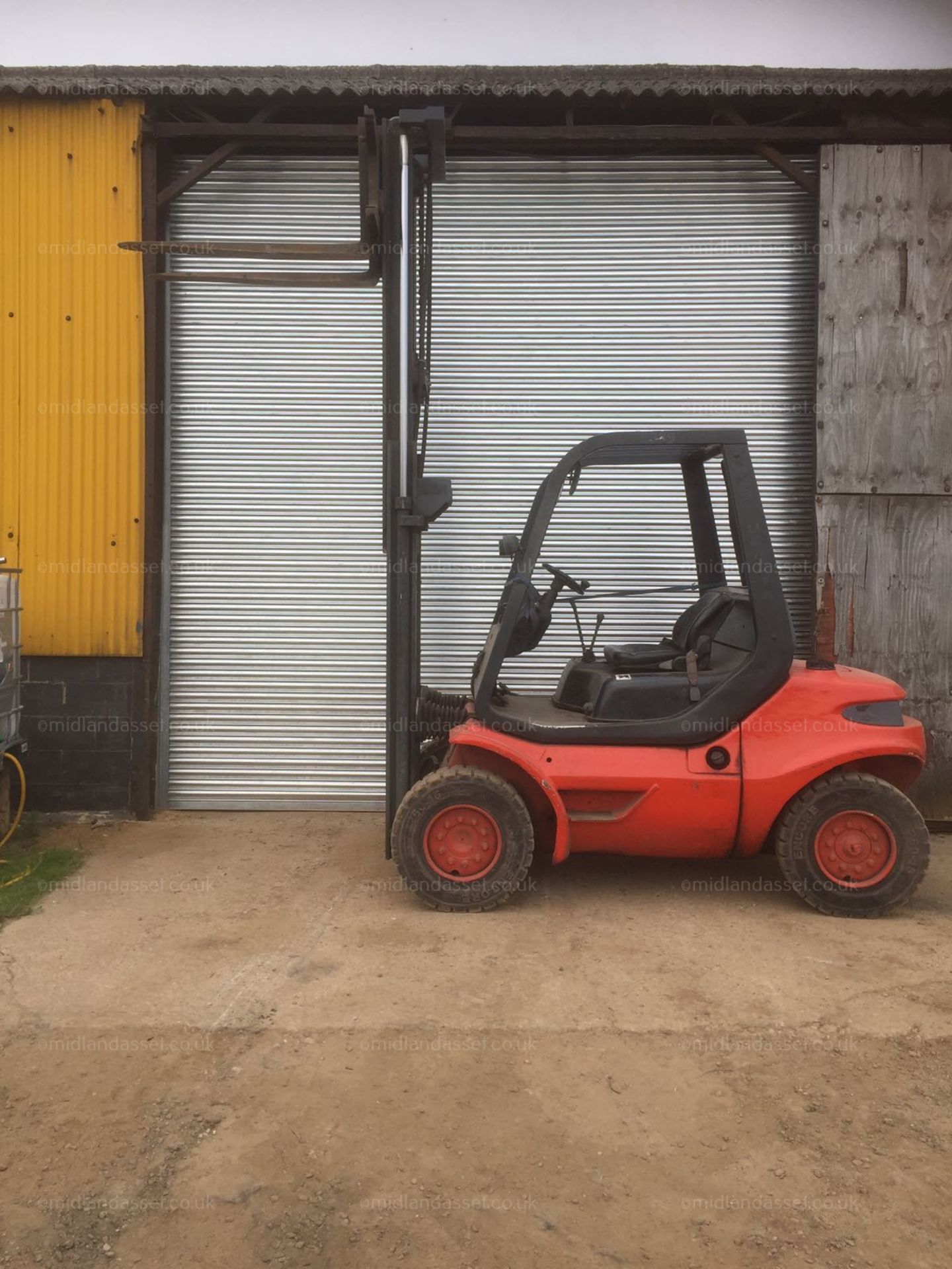 1994 LANSING LINDE 4 TONNE FORK LIFT - Image 3 of 6