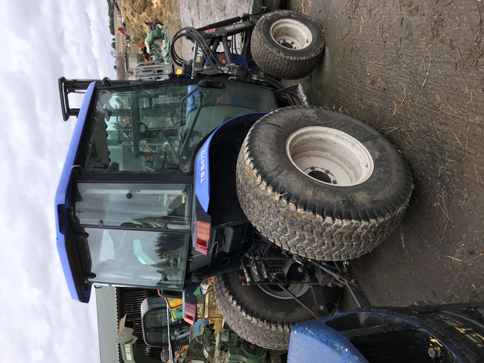 2001 ISEKI TG5470 COMPACT TRACTOR & CHILTON MX 30C LOADER *PLUS VAT* - Image 5 of 9