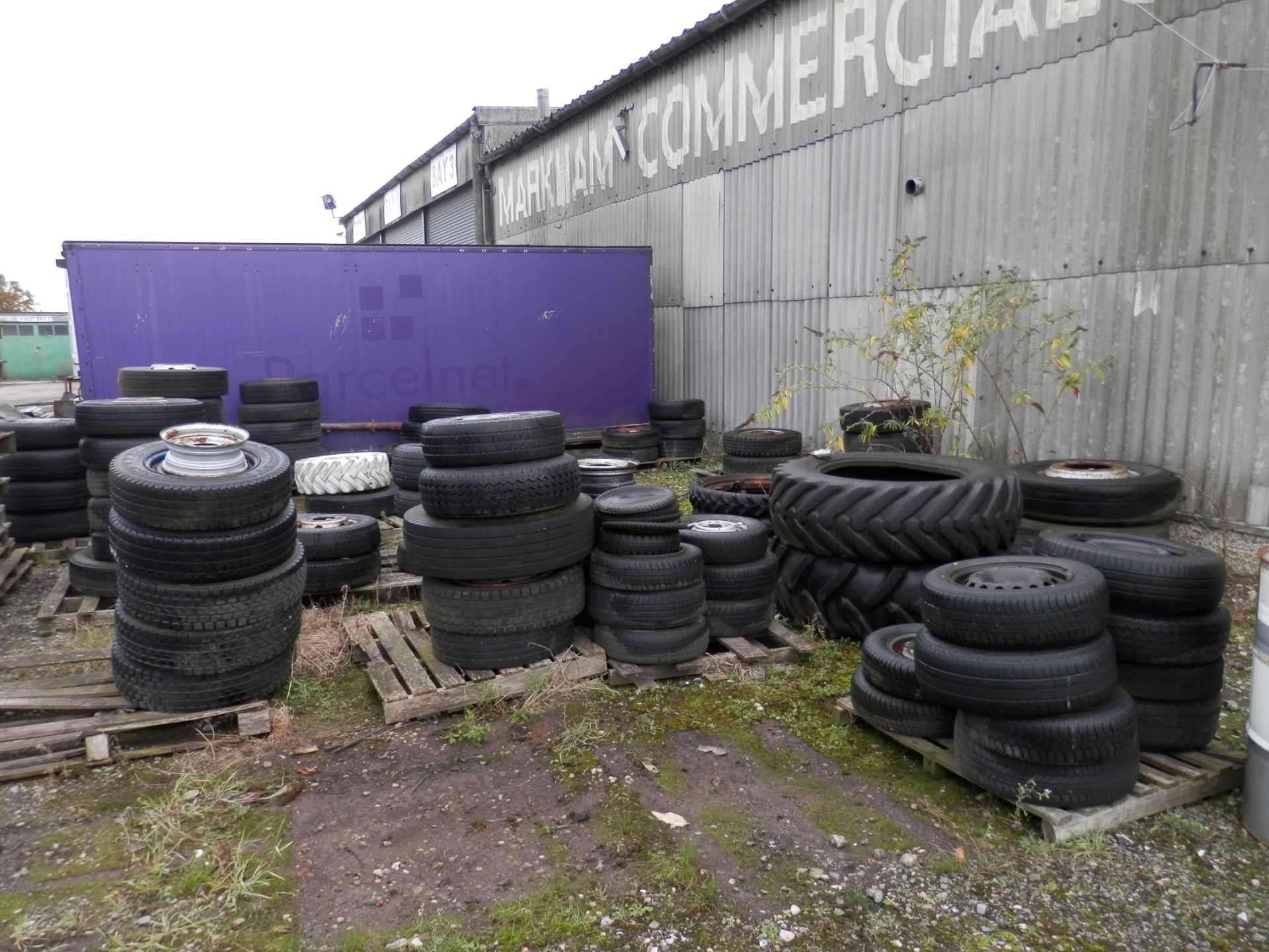 85 + ASSORTED LORRY, CAR & TRAILER TYRES & WHEELS, AS PICTURED. BUYER TO COLLECT COMPLETE JOBLOT.