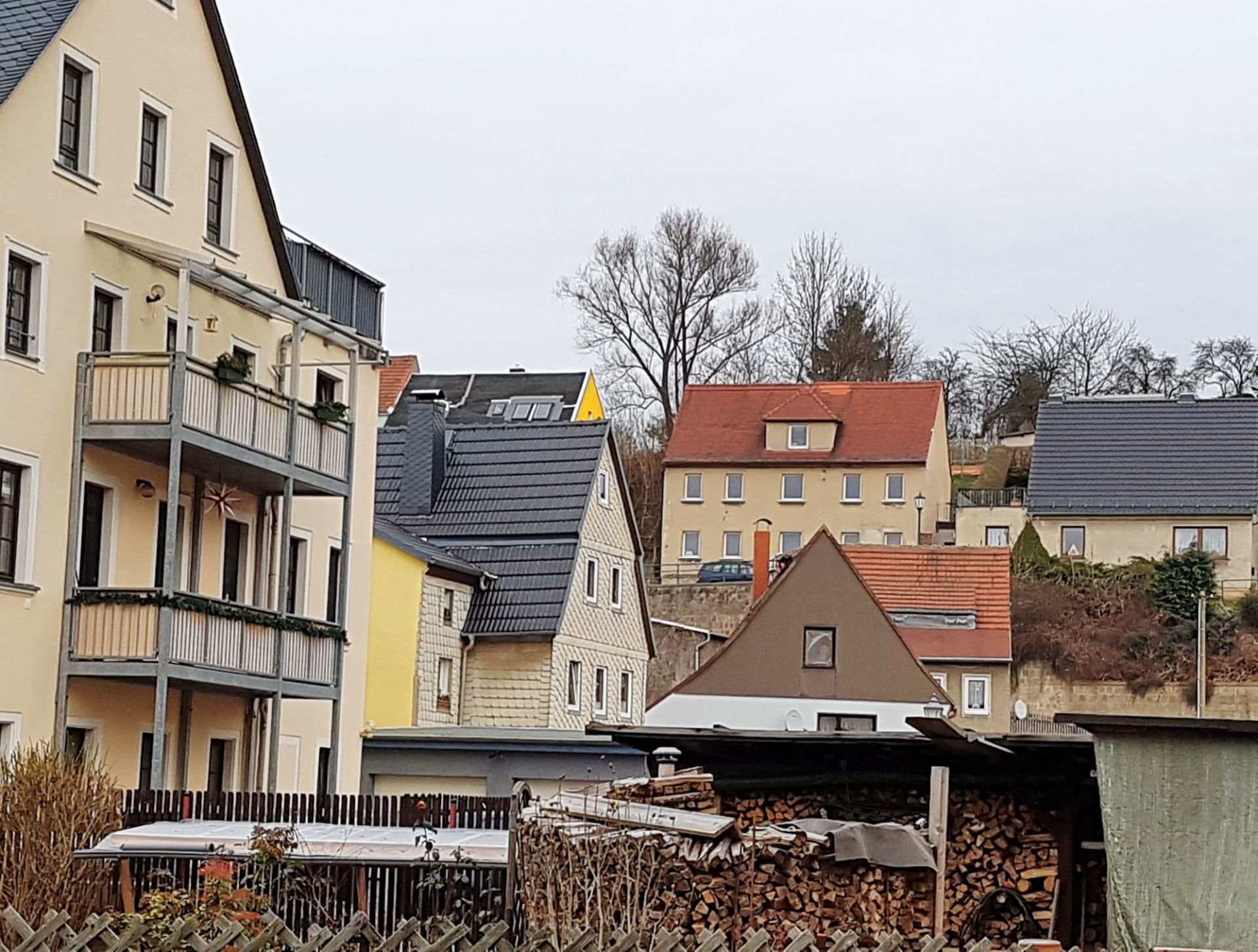 FREEHOLD MULTI APARTMENT BLOCK IN THE HISTORIC TOWN OF HAINICHEN, GERMANY - Image 38 of 51