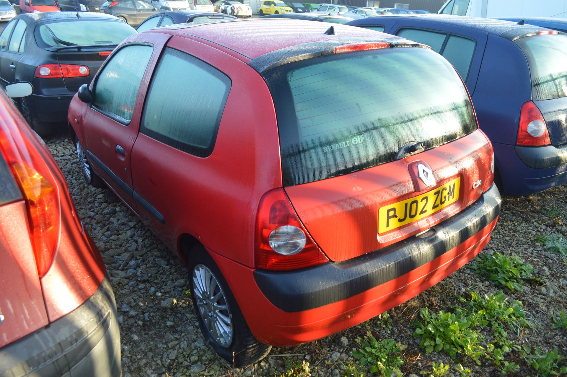 2002/02 REG RENAULT CLIO EXPRESSION 16V - SELLING AS SPARES / REPAIRS *NO VAT* - Image 4 of 8