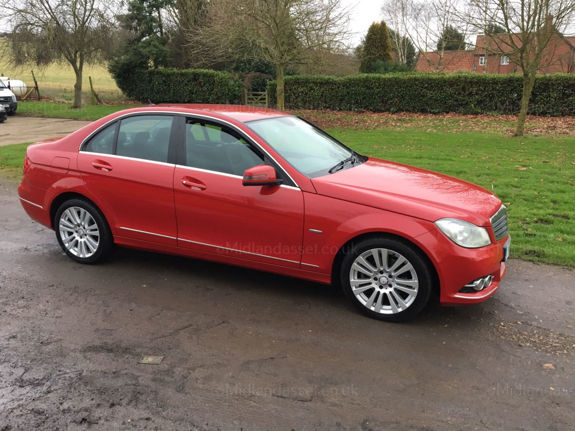 2011/11 REG MERCEDES BENZ C220 ELEGANCE CDI BLUE EFFICIENCY ONE FORMER KEEPER *NO KNOWN FAULTS*