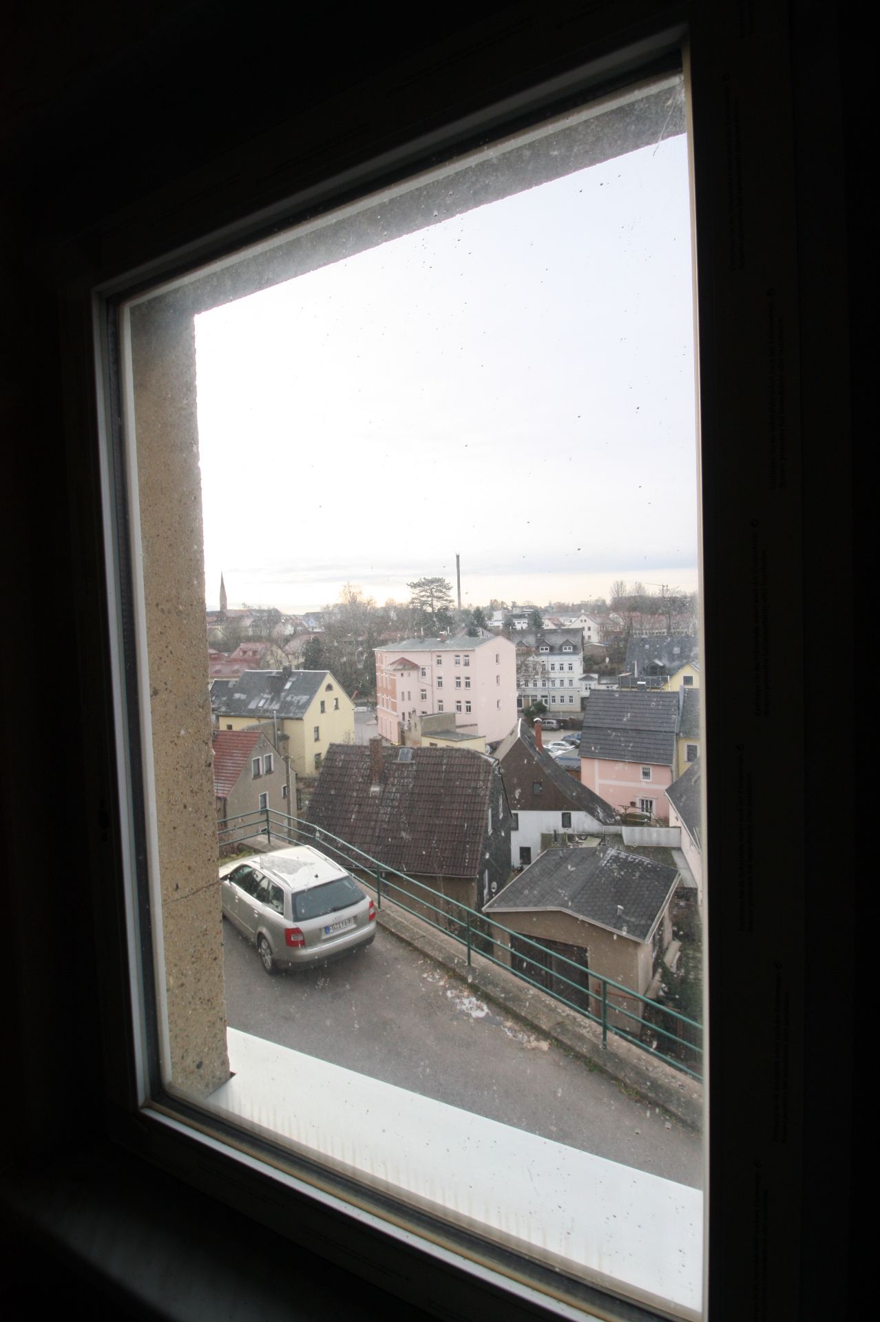 FREEHOLD MULTI APARTMENT BLOCK IN THE HISTORIC TOWN OF HAINICHEN, GERMANY - Image 31 of 51