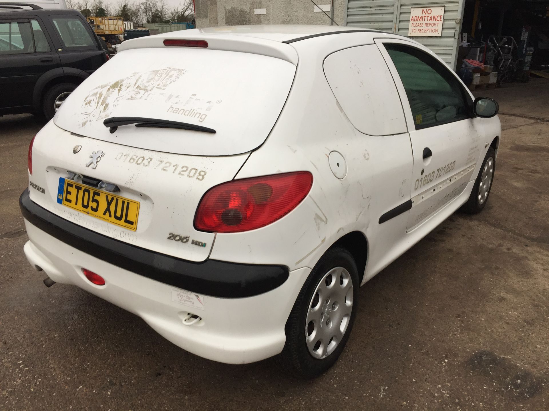 2005/05 REG PEUGEOT 206 HDI, 5 SPEED MANUAL, SHOWING 1 OWNER FROM NEW *NO VAT* - Image 6 of 16