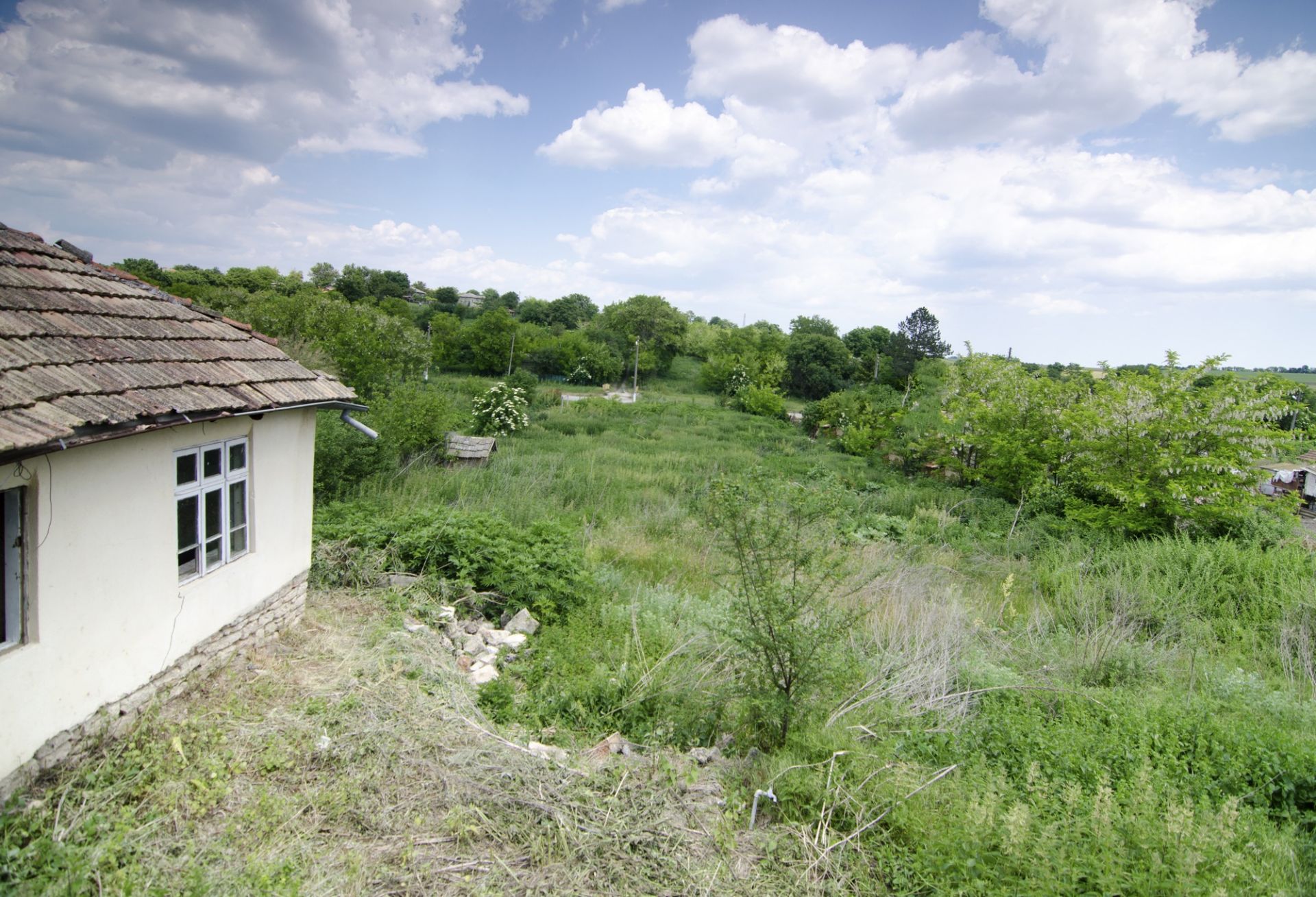 NICE FREEHOLD HOUSE IZVOROVO, DOBRICH, BULGARIA - Image 5 of 9