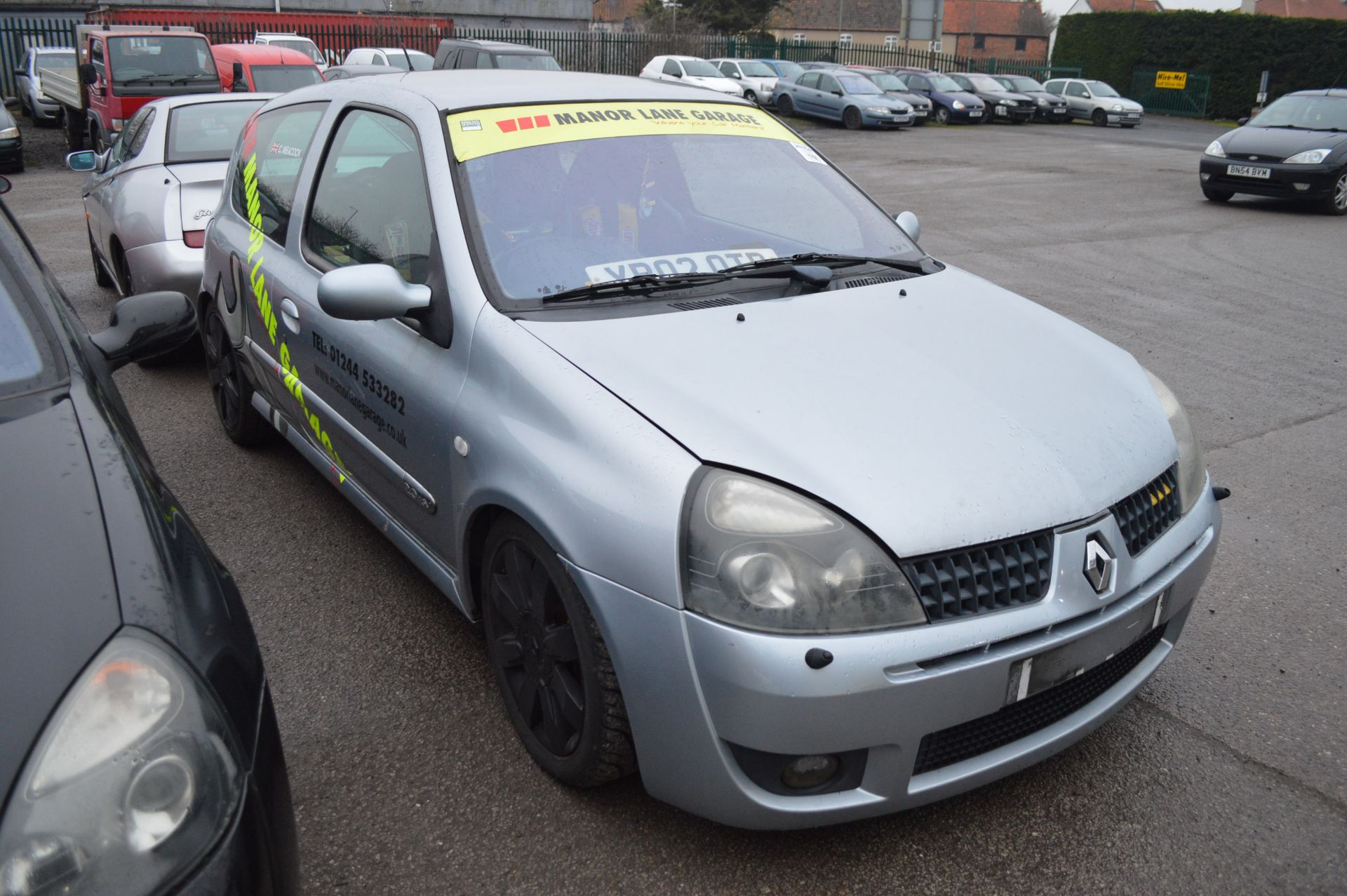 2002/02 REG RENAULT CLIO 2.0 SPORT 172 STRIPPED FOR TRACK DAYS