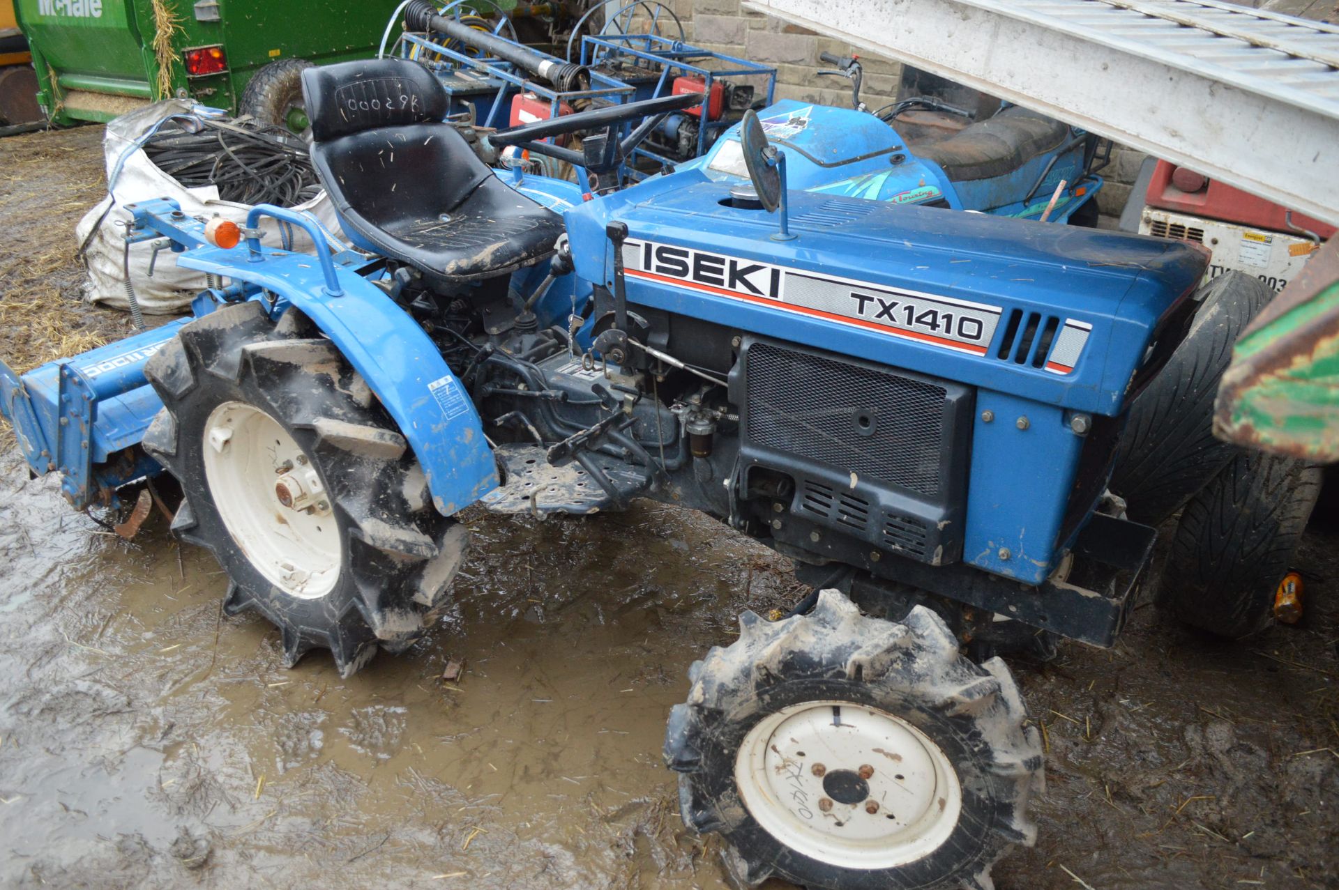 ISEKI TX1410 TRACTOR 4 WHEEL DRIVE *PLUS VAT*