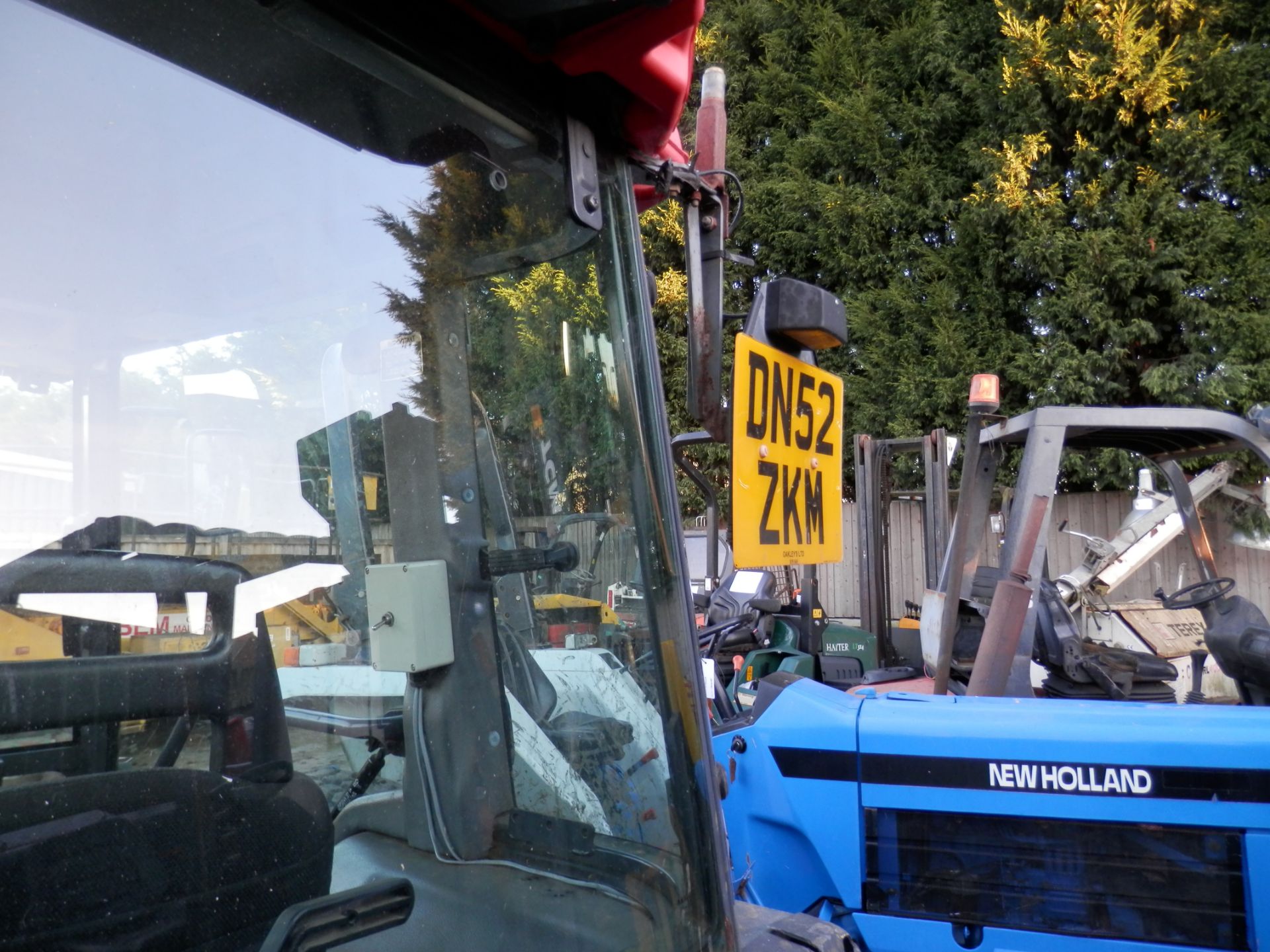 2002 KUBOTA L4200 3300KG DIESEL TRACTOR. GOOD WORKING ORDER. - Image 10 of 12