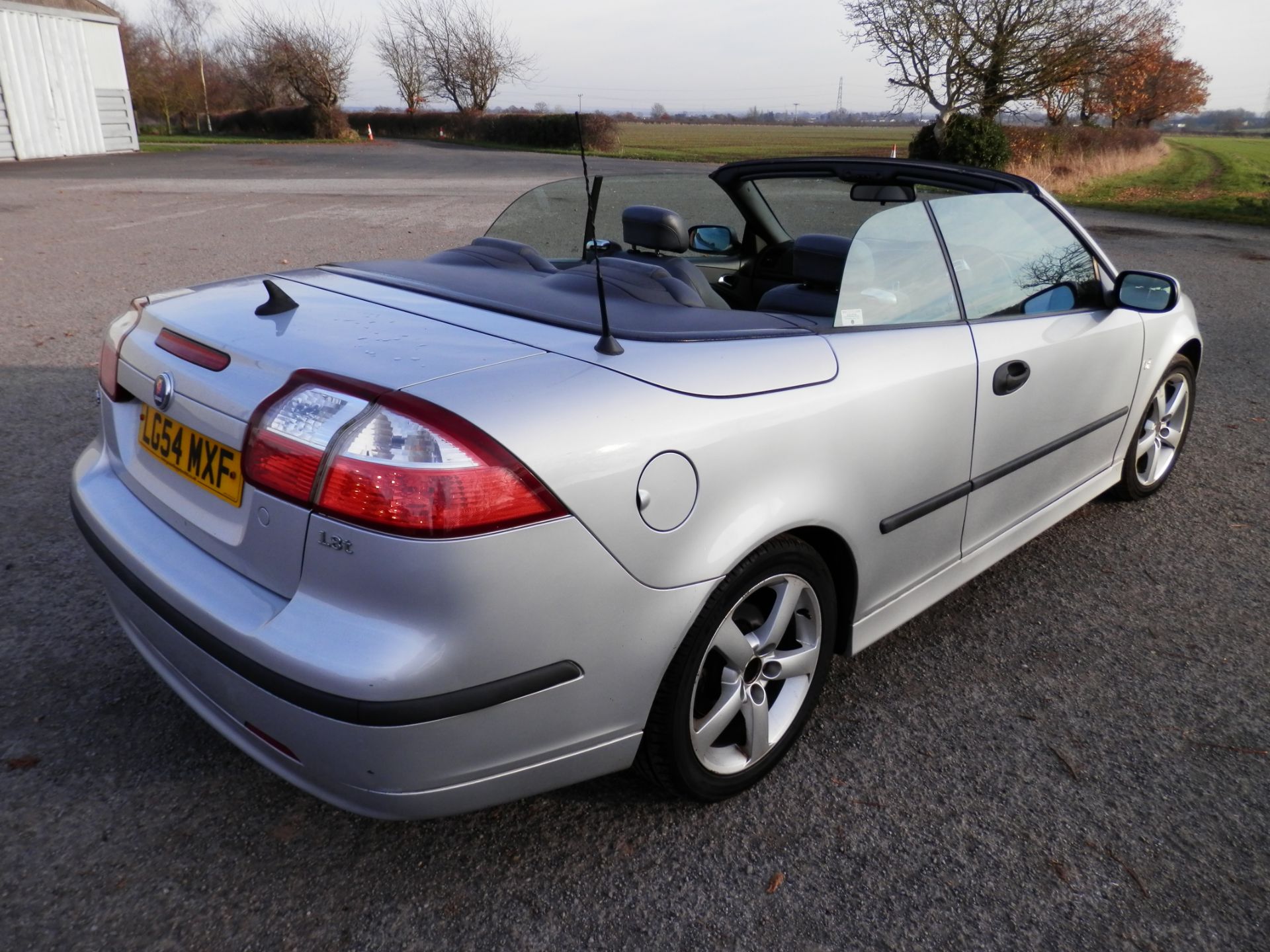 54/2004 SAAB 93 VECTOR, CONVERTIBLE, 2.0 TURBO, 150 BHP, MANUAL. ONLY 86K MILES, MOT JUNE 2017 - Image 4 of 34