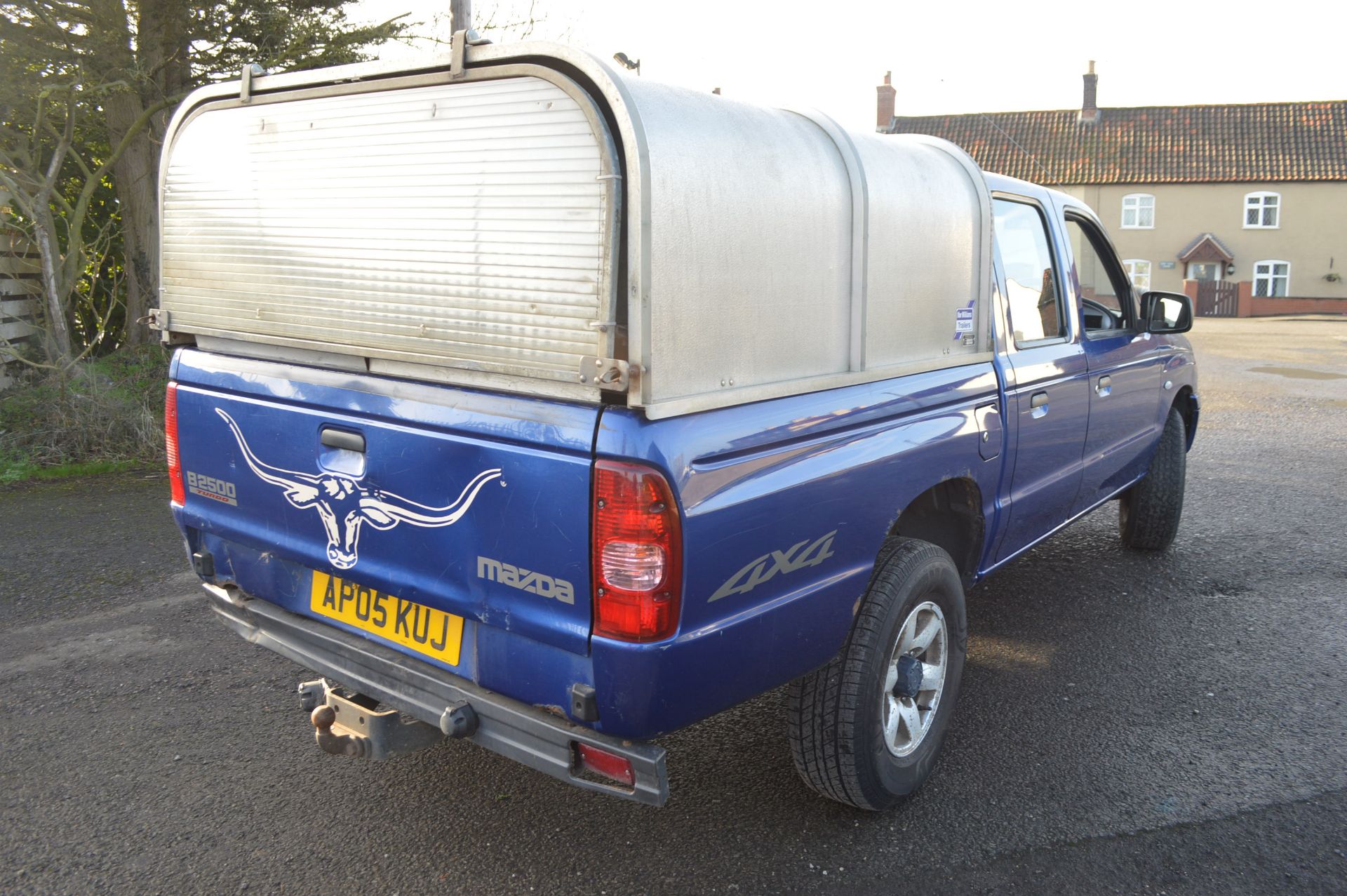 2005/05 REG BLUE MAZDA B2500 4X4 DOUBLE CAB TURBO DIESEL - Image 6 of 22