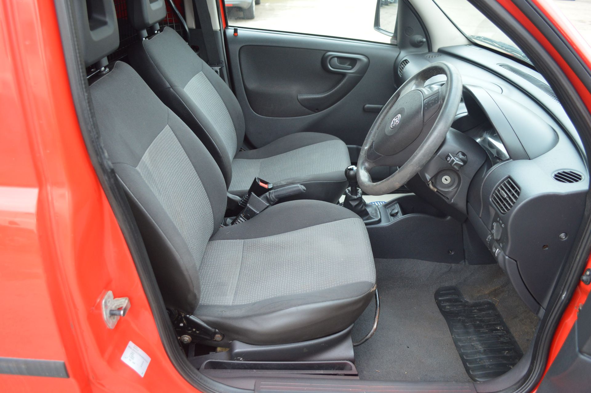 2008/57 REG VAUXHALL COMBO 1700 CDTI, SHOWING 1 OWNER FROM NEW *NO VAT* - Image 12 of 16