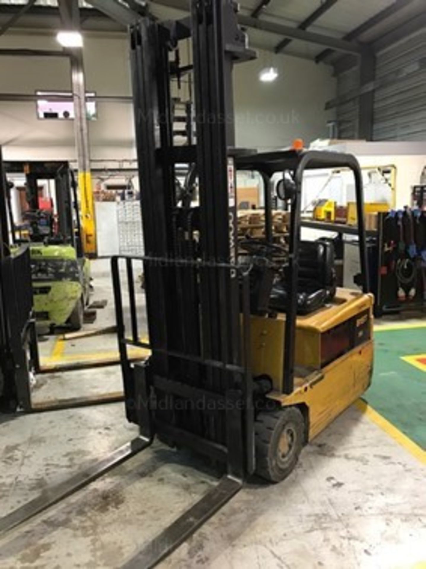 DAEWOO BT15T ELECTRIC COUNTERBALANCE FORK TRUCK