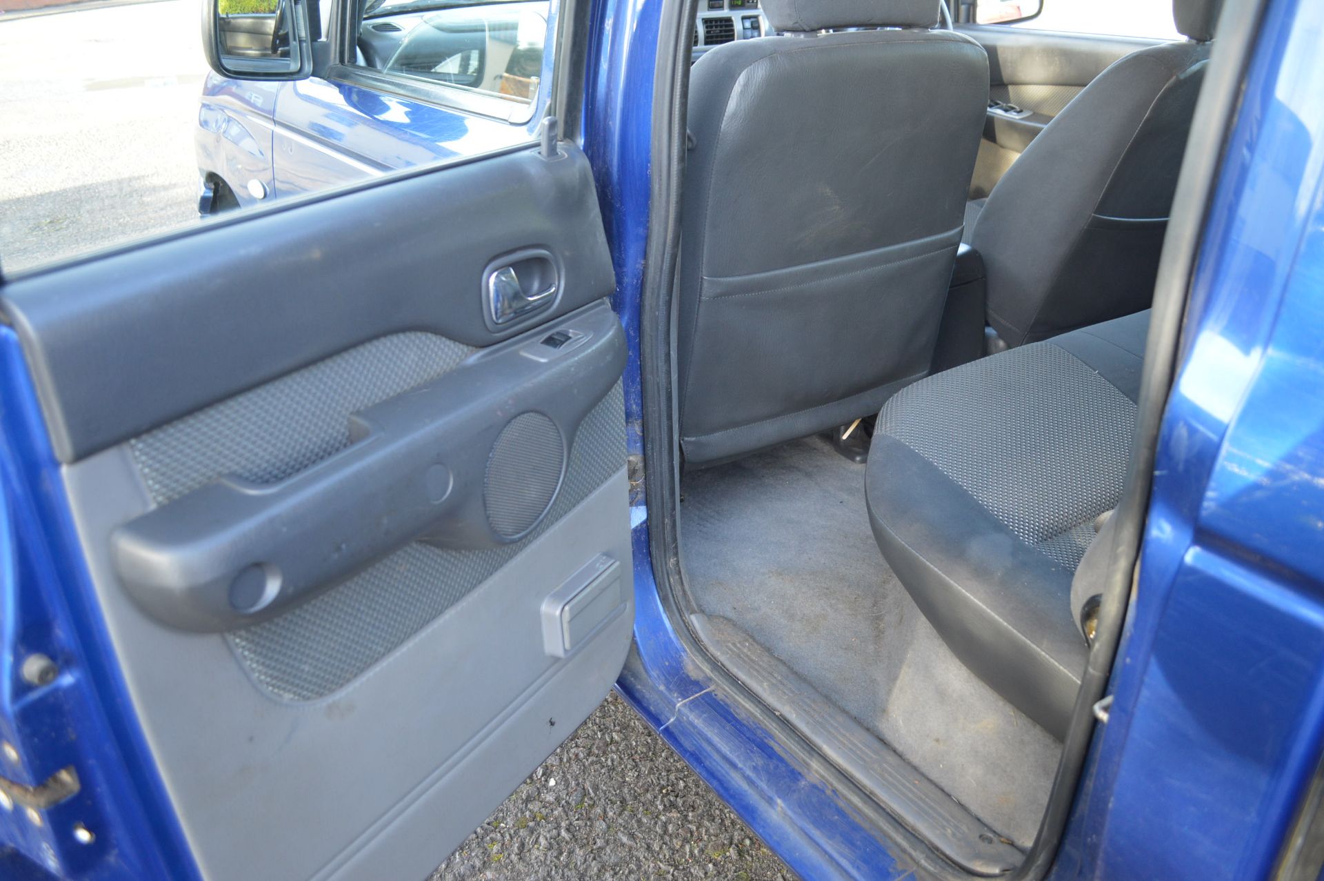 2005/05 REG BLUE MAZDA B2500 4X4 DOUBLE CAB TURBO DIESEL same ford ranger only cheaper! - Image 11 of 22