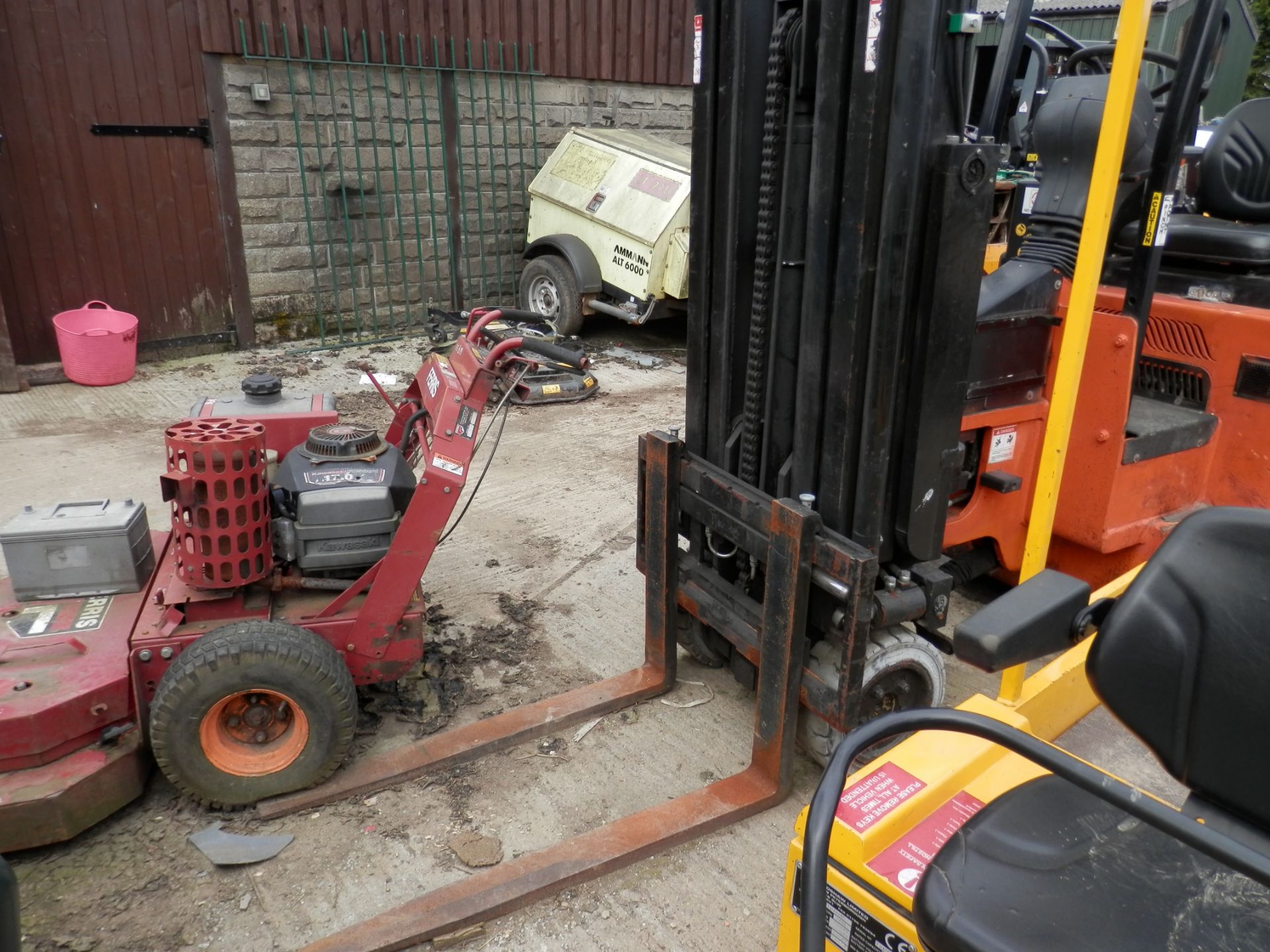 2010 GAS POWERED "BENDI" B64047XSS 1650KG FORKLIFT TRUCK, STARTING PROBLEM ! - Image 8 of 8