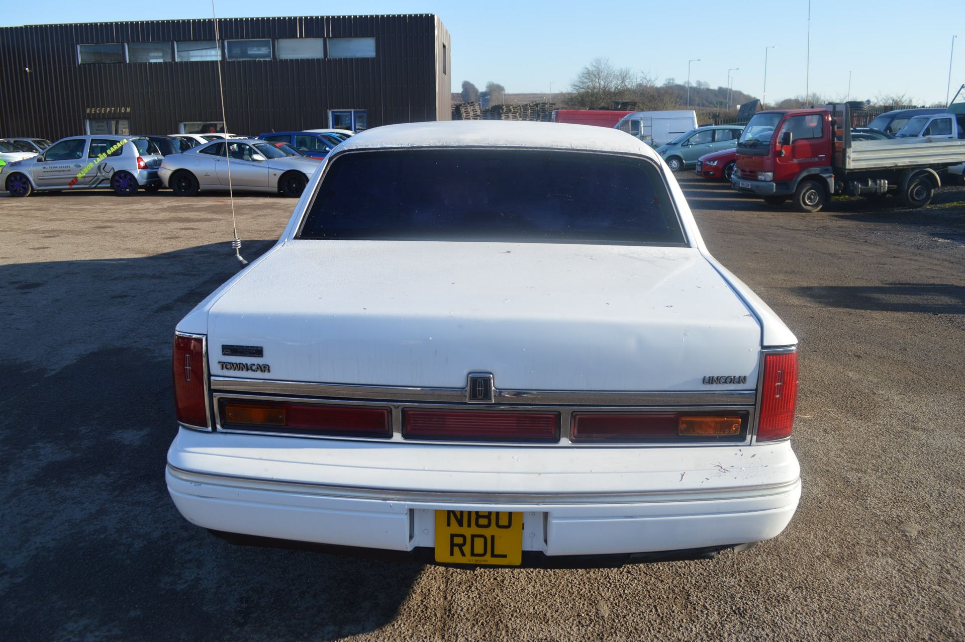 1996 LINCOLN TOWN CAR LIMOUSINE (REGISTERED IN UK 2002) *NO VAT* - Image 5 of 21