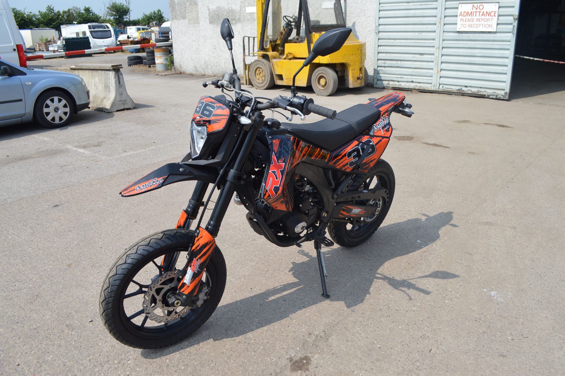 2017/17 NEW APOLLO 125RX ROAD LEGAL SUPERMOTO BIKE IN RED/ORANGE NEW 17 PLATE - Image 6 of 14