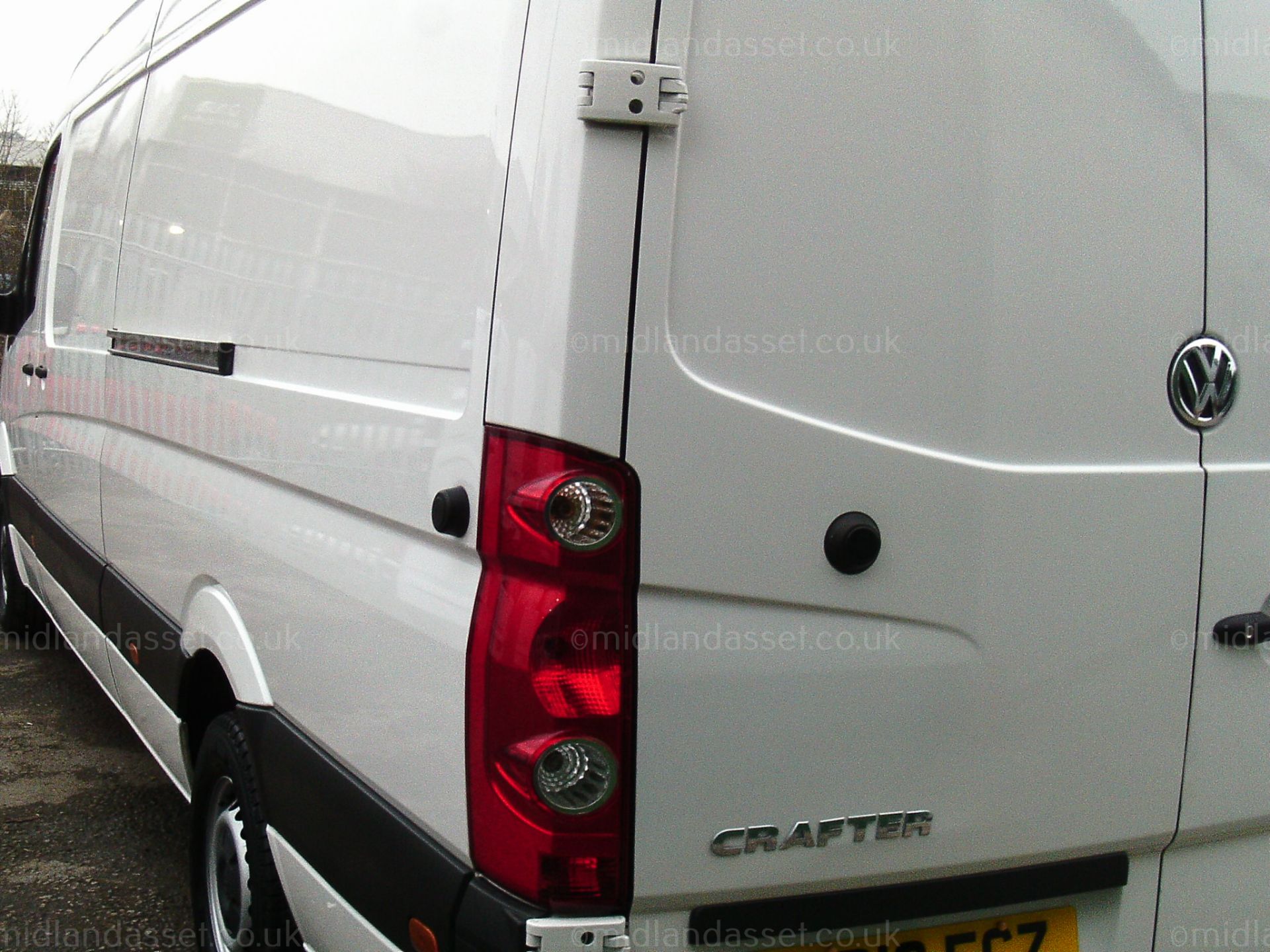 2016/16 REG VOLKSWAGEN CRAFTER CR35 TDI LWB PANEL VAN ONE OWNER 12k miles - Image 5 of 17