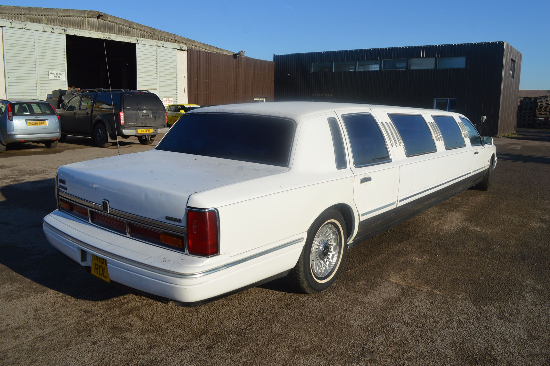 1996 LINCOLN TOWN CAR LIMOUSINE (REGISTERED IN UK 2002) *NO VAT* - Image 6 of 21