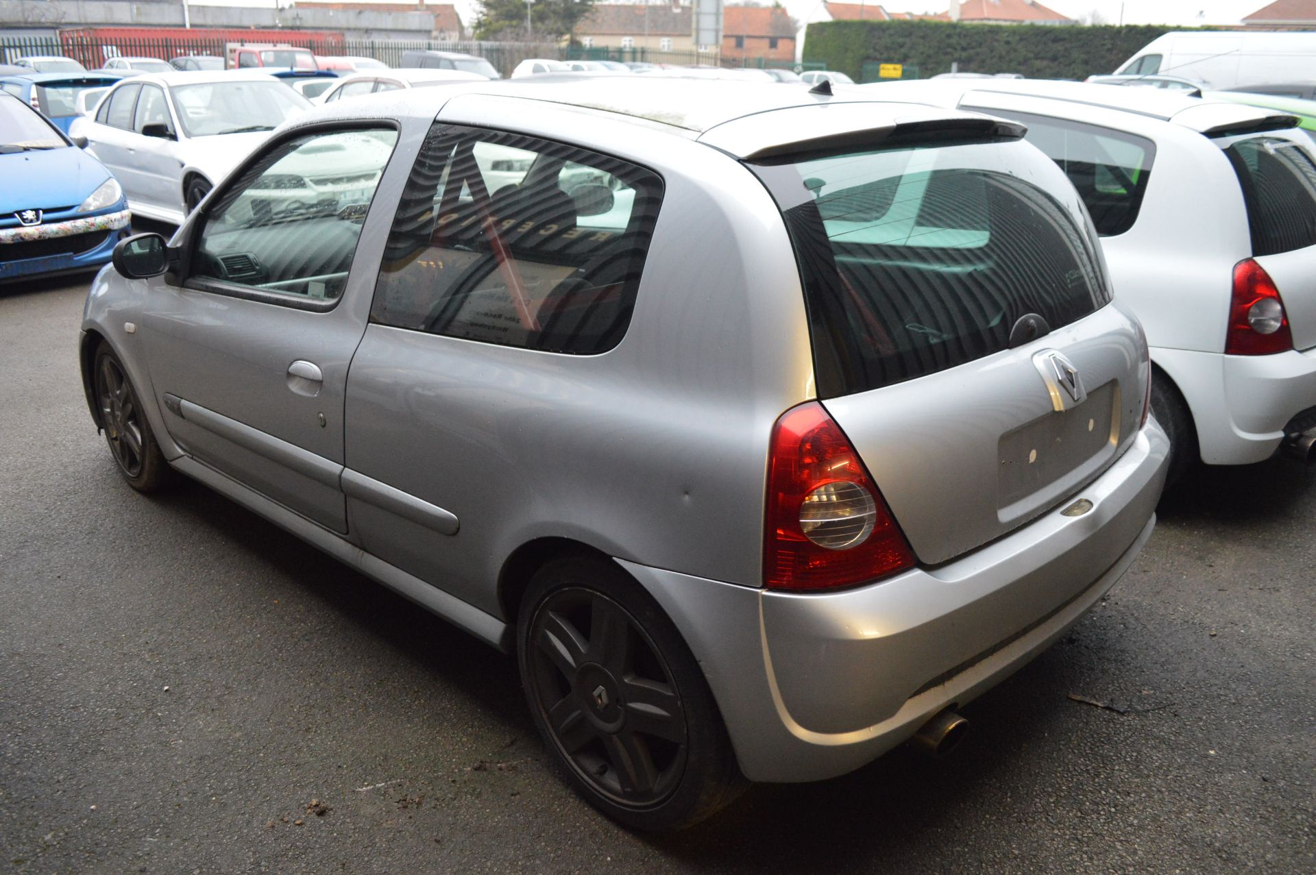 2003/53 REG RENAULT CLIO SPORT 16V - STRIPPED AND FITTED WITH ROLL CAGE *NO VAT* - Image 4 of 14