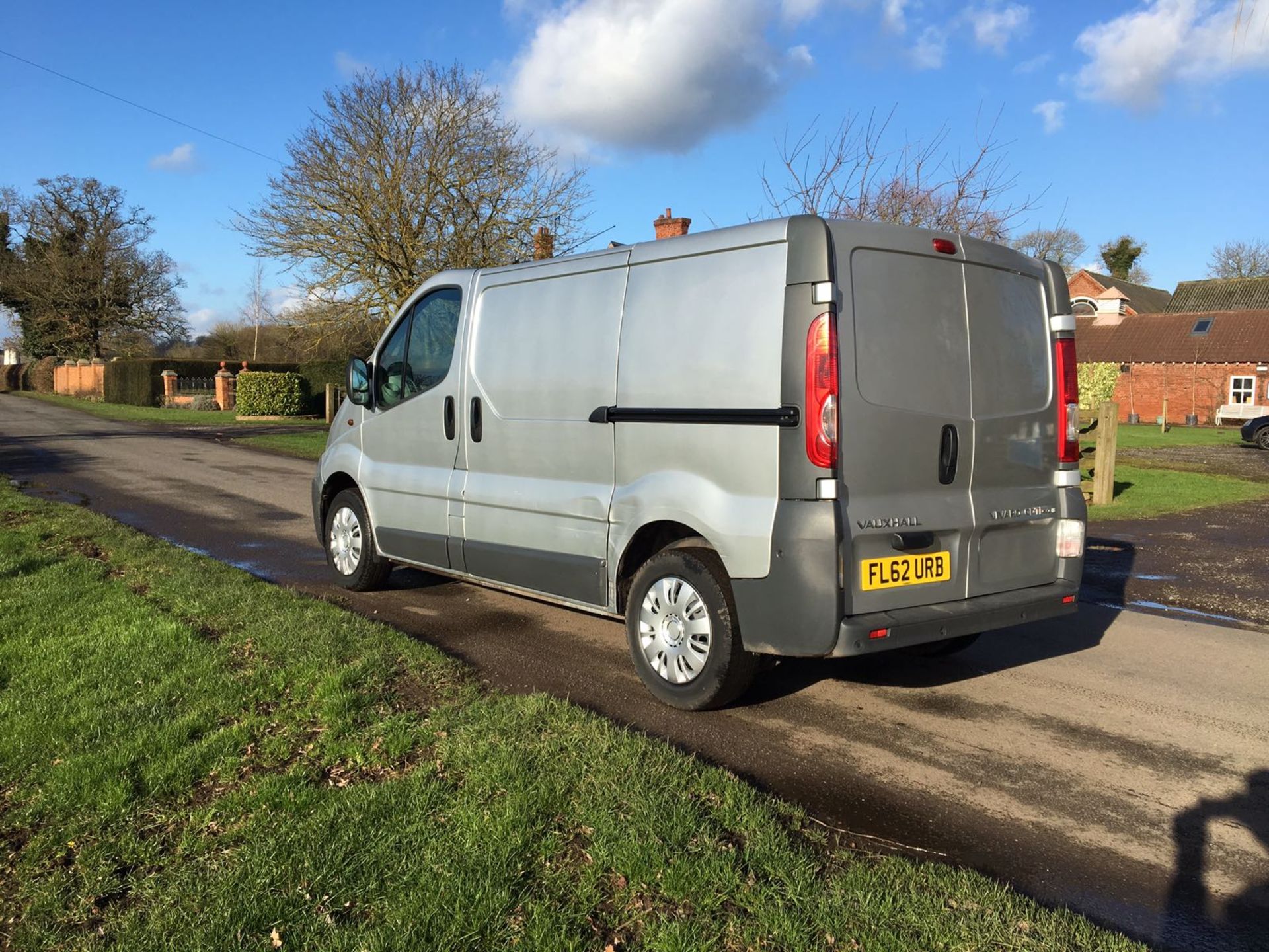 2012/62 REG VAUXHALL VIVARO 2700 CDTI EFLEX 11, SHOWING 1 OWNER *NO VAT* - Image 2 of 11