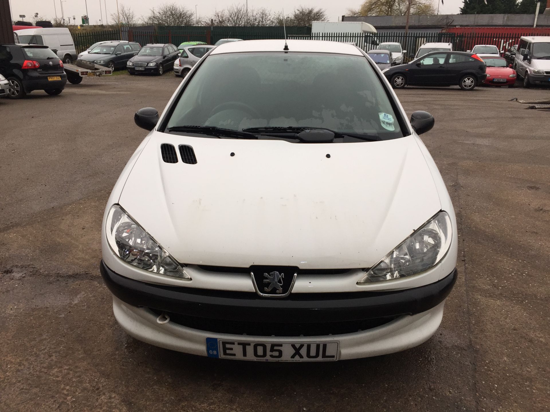 2005/05 REG PEUGEOT 206 HDI, 5 SPEED MANUAL, SHOWING 1 OWNER FROM NEW *NO VAT* - Image 3 of 16