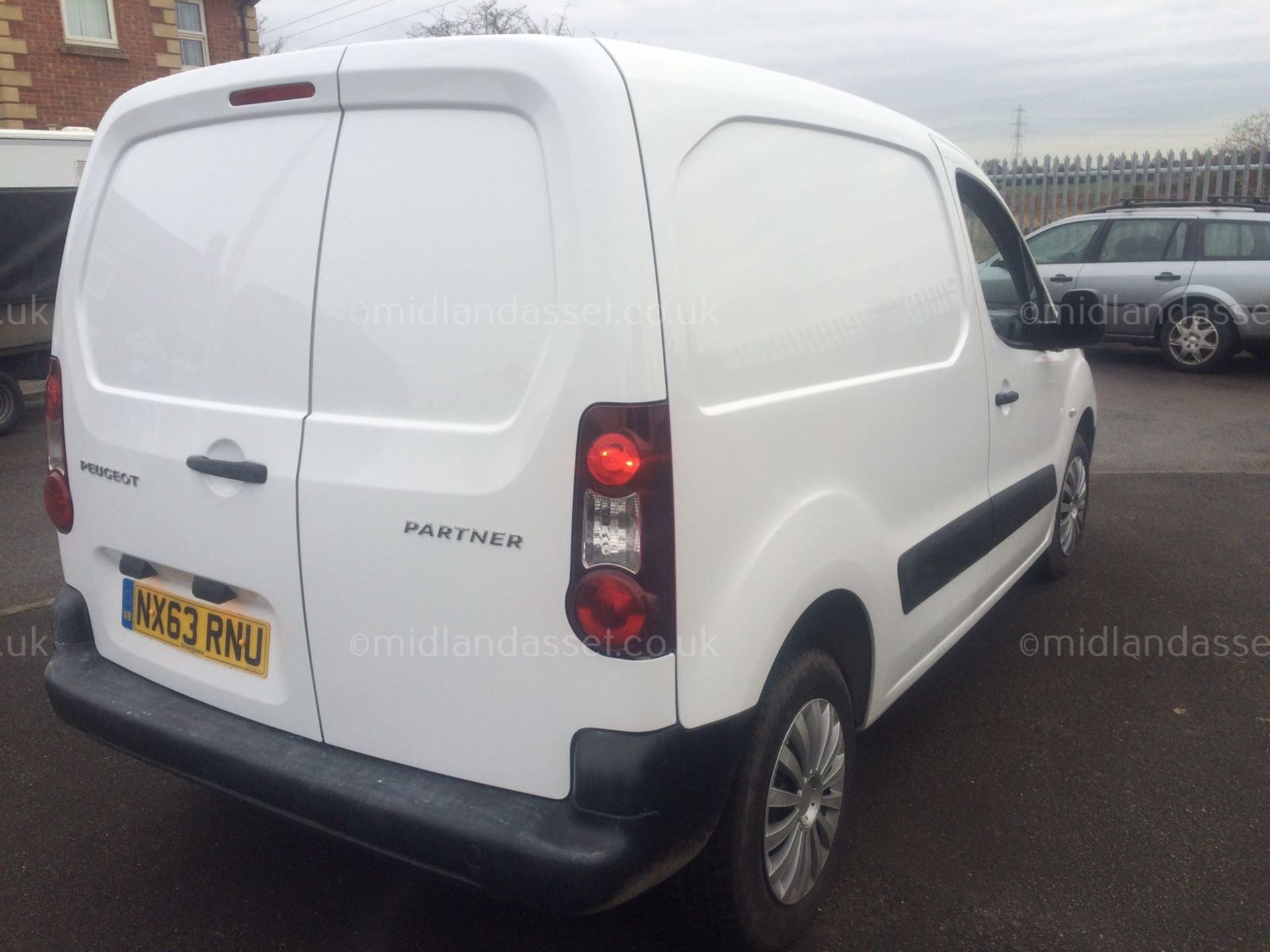 2013/63 REG PEUGEOT PARTNER 850 S L1 HDI PANEL VAN ONE OWNER *NO VAT* - Image 4 of 6