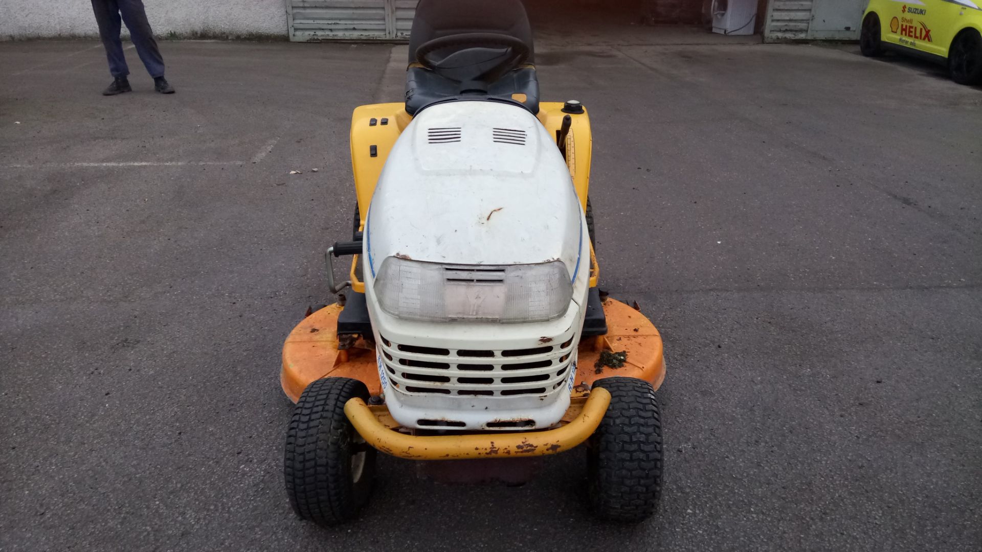 MTD CUB-CADET RBH 1200 RIDE-ON LAWN MOWER *NO VAT* - Image 2 of 11