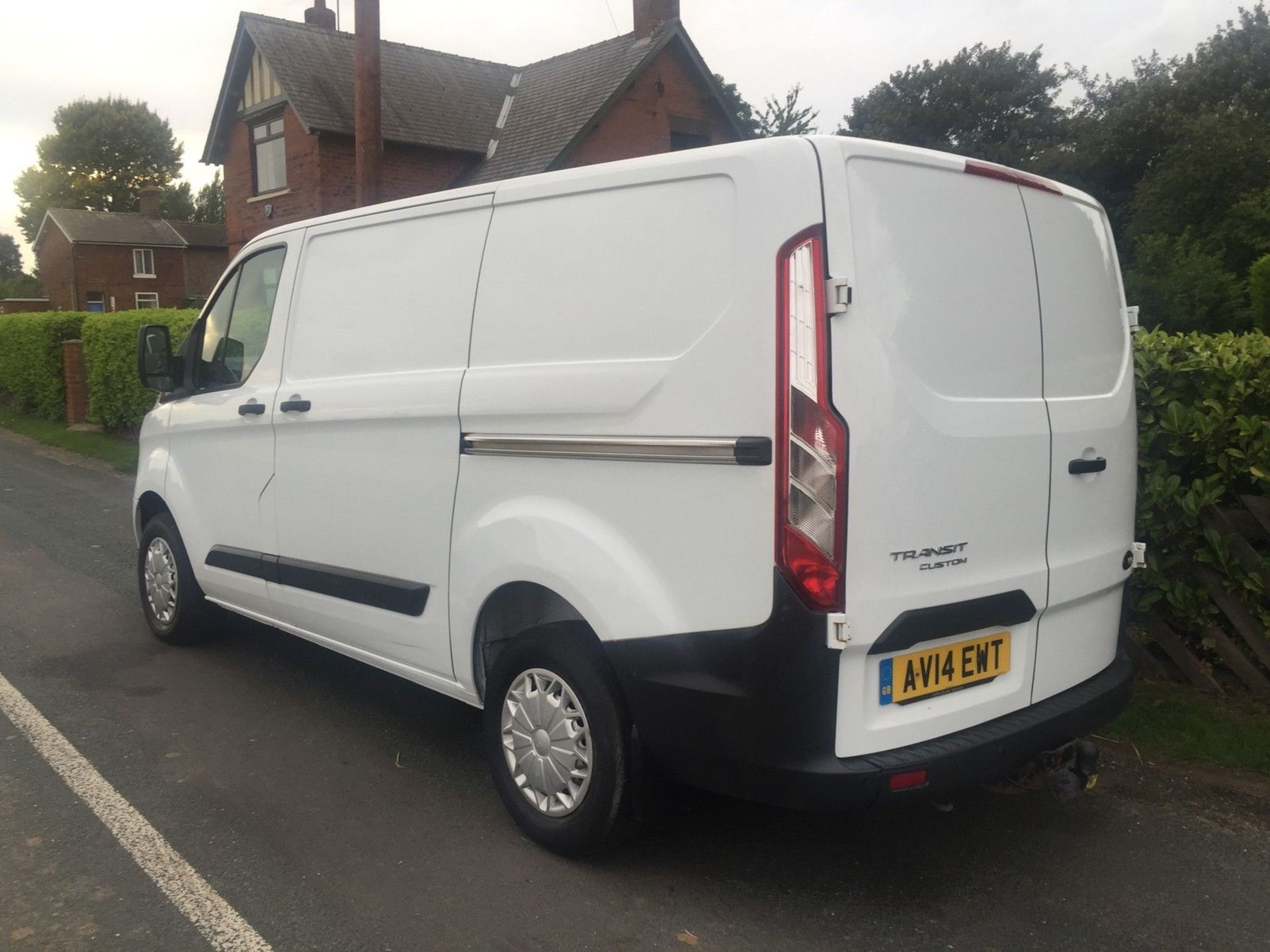 2014/14 REG FORD TRANSIT CUSTOM 270 TREND, 125HP, 6 SPEED SWB - 1 OWNER FROM NEW *PLUS VAT* - Image 4 of 5