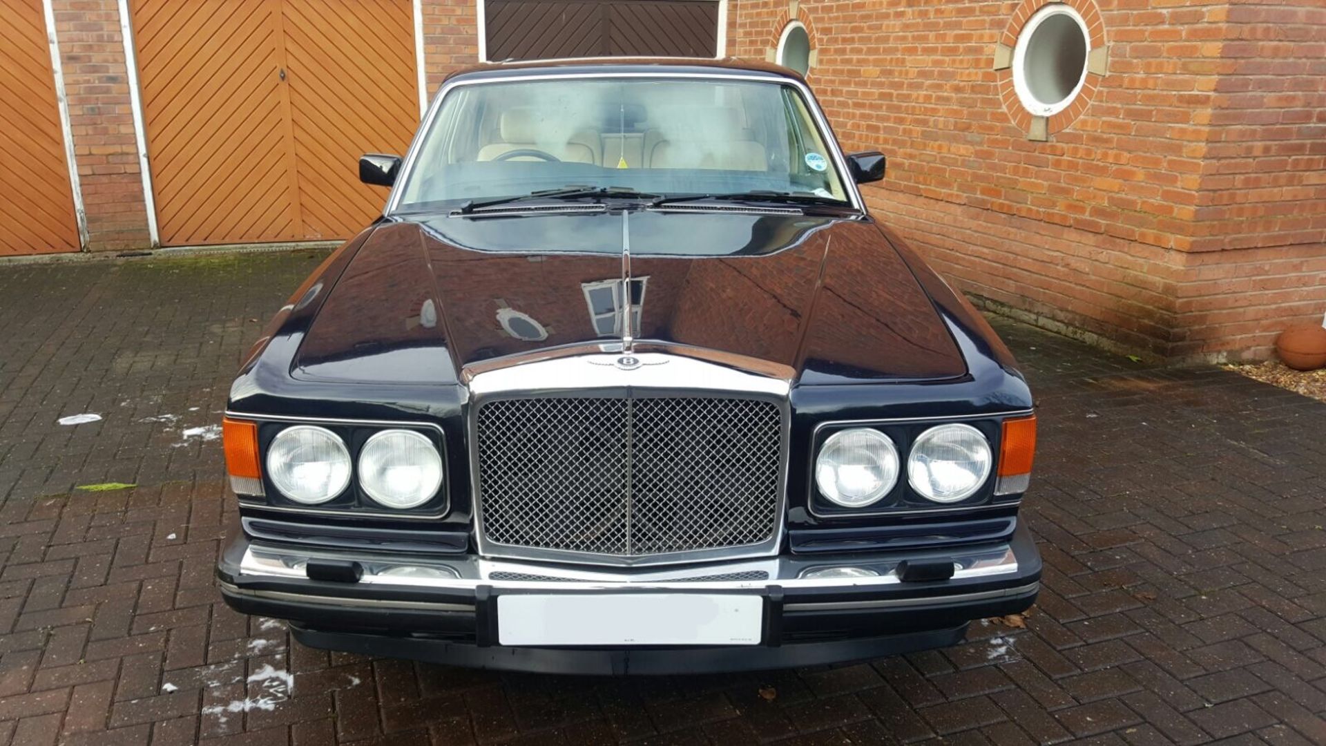 1991/ J REG BENTLEY EIGHT 6.75L EFi 4 DOOR SALOON - Image 2 of 27