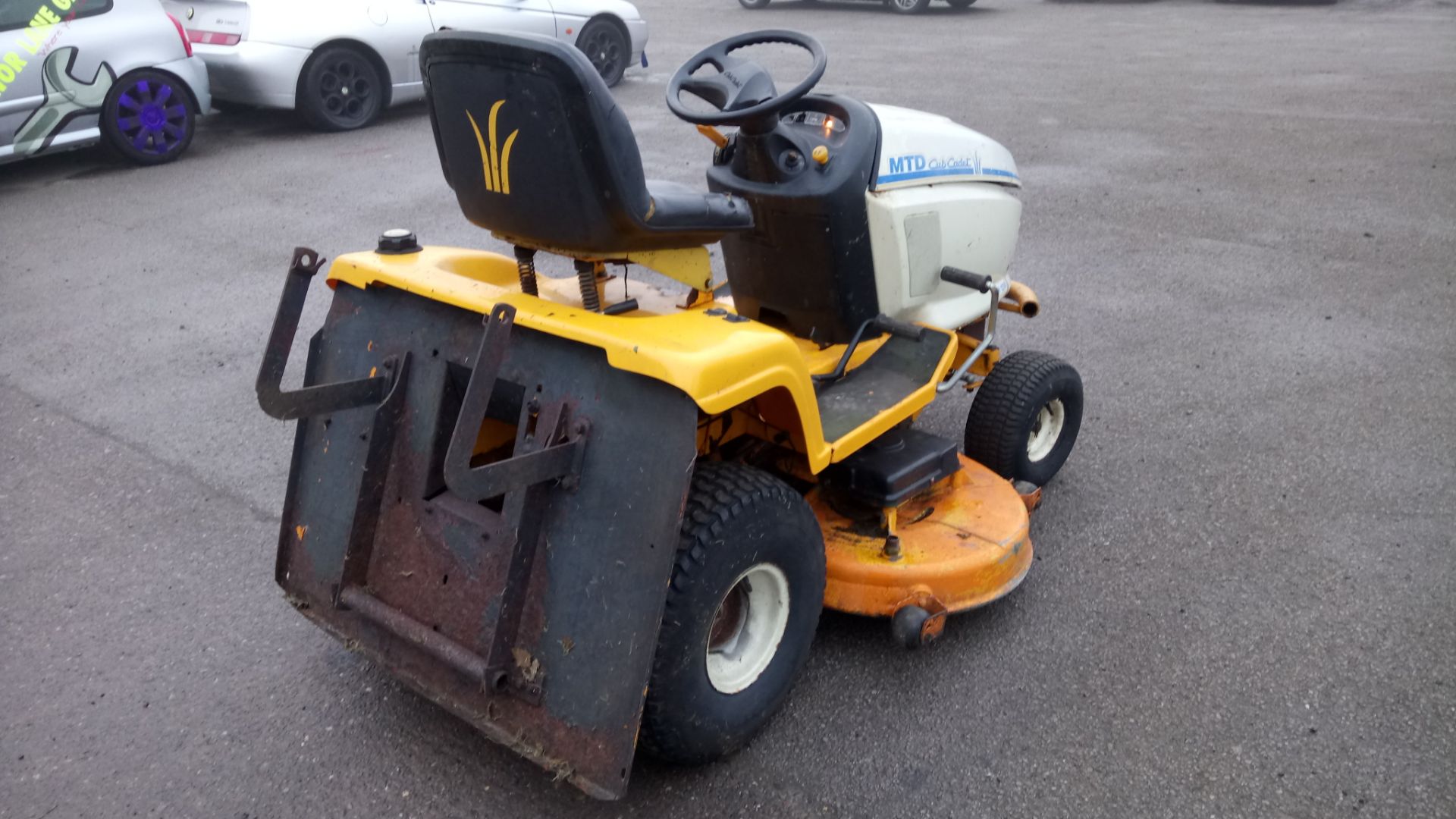 MTD CUB-CADET RBH 1200 RIDE-ON LAWN MOWER *NO VAT* - Image 6 of 11